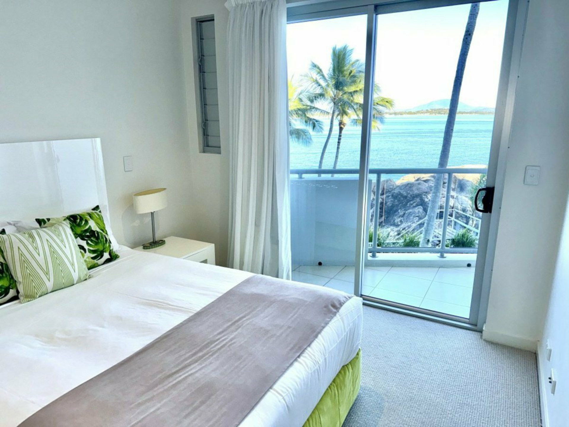 2/2B Horseshoe Bay Road, Coral Cove Apartments, BOWEN