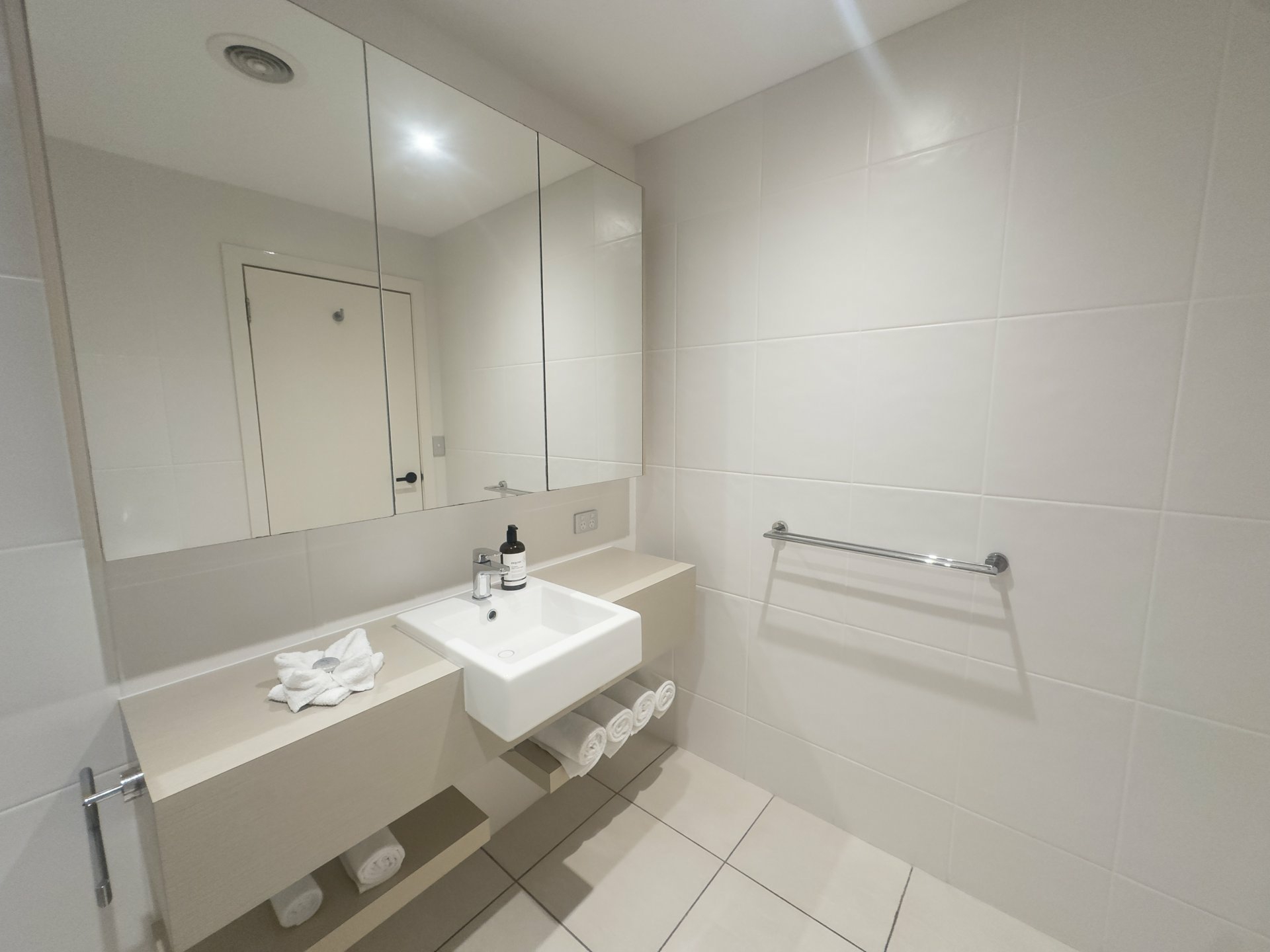 Apartment 1/2B Horseshoe Bay Road — photo 18 of 30