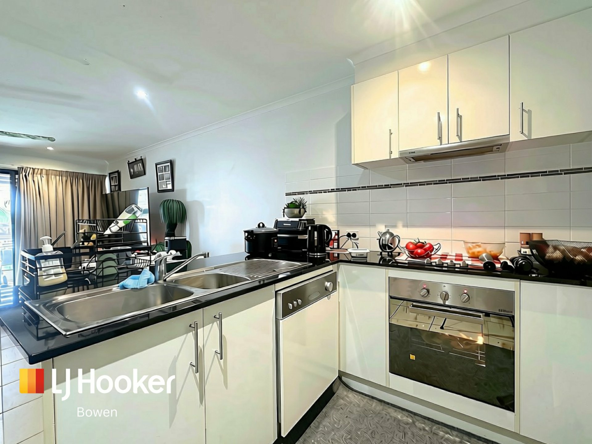 Unit 2/74a Powell Street — photo 9 of 28