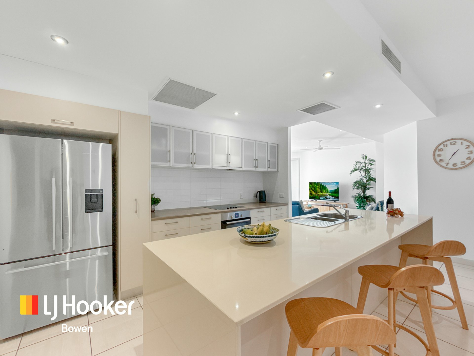 Apartment 17/2B Horseshoe Bay Road — photo 10 of 29