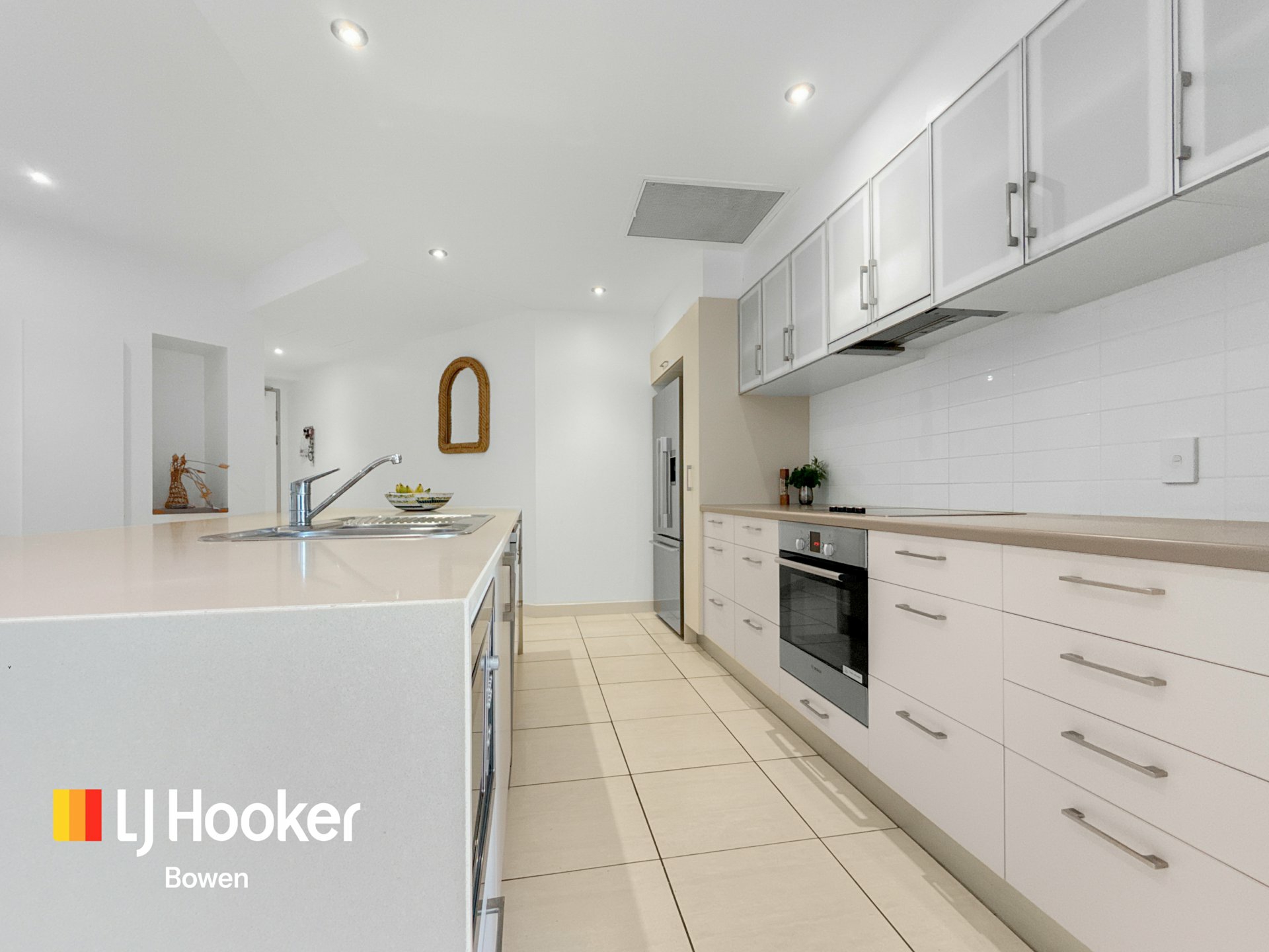 Apartment 17/2B Horseshoe Bay Road — photo 11 of 29