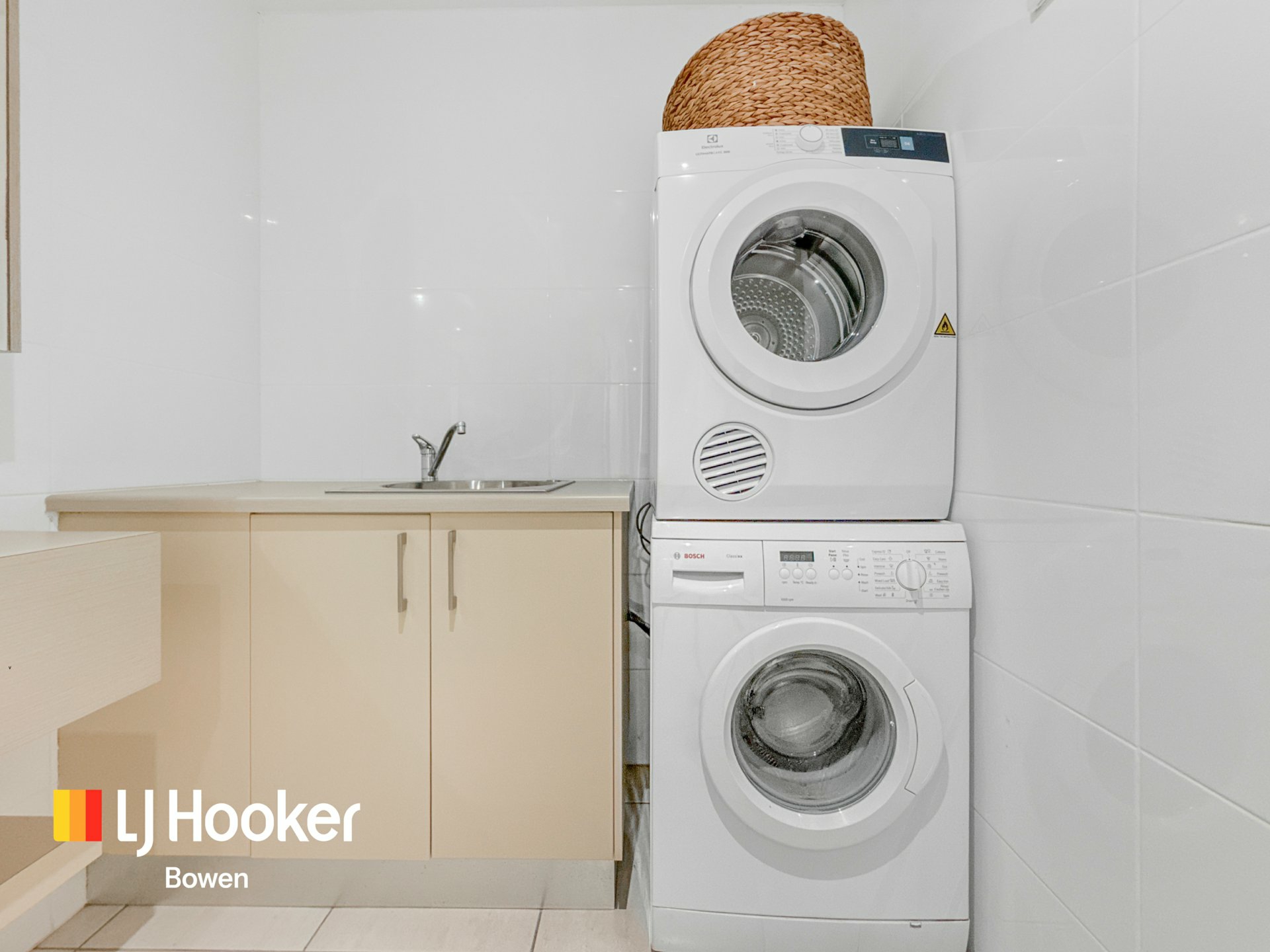 Apartment 17/2B Horseshoe Bay Road — photo 25 of 29