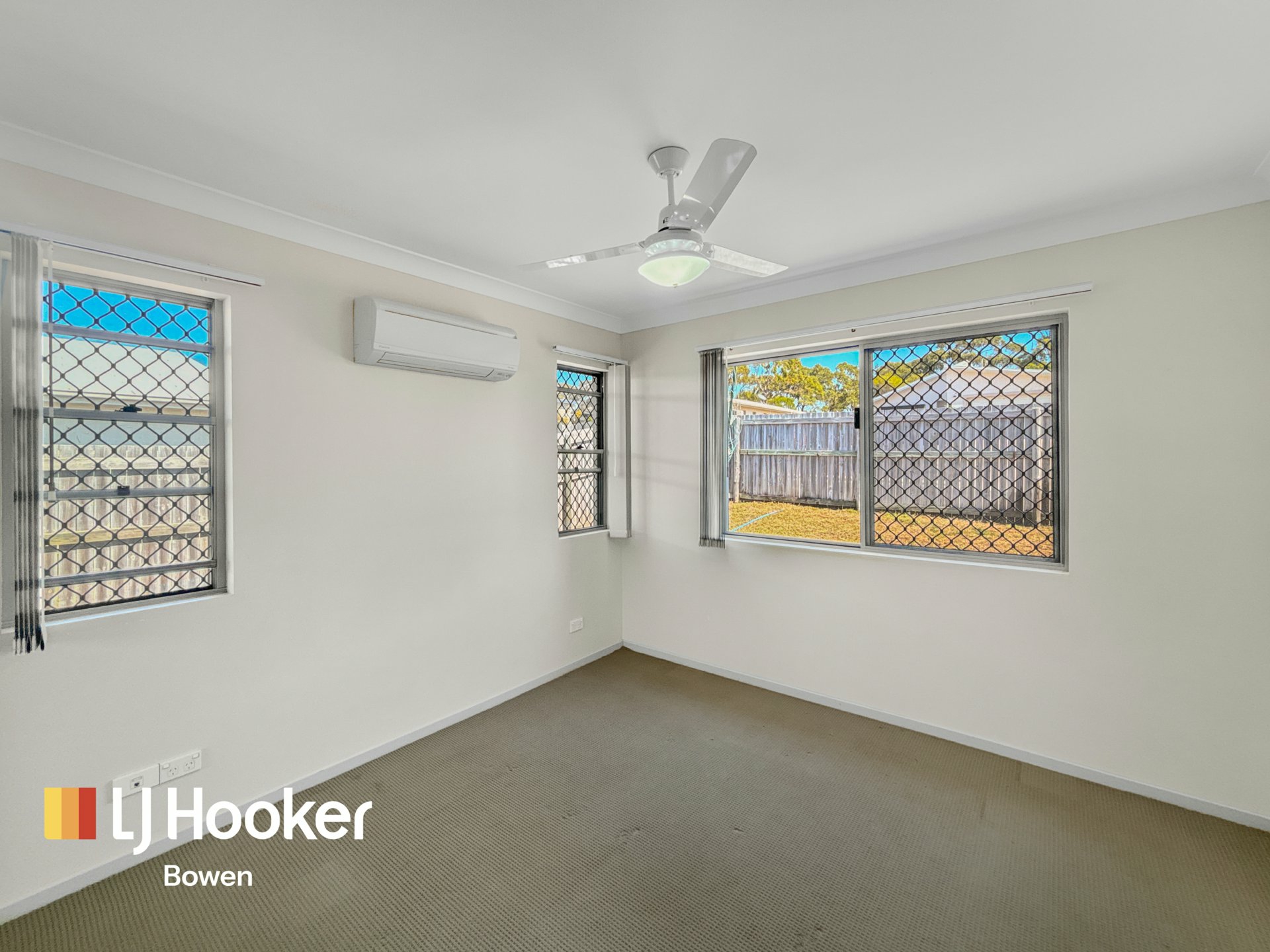 24 Sapphire Crescent — photo 11 of 26
