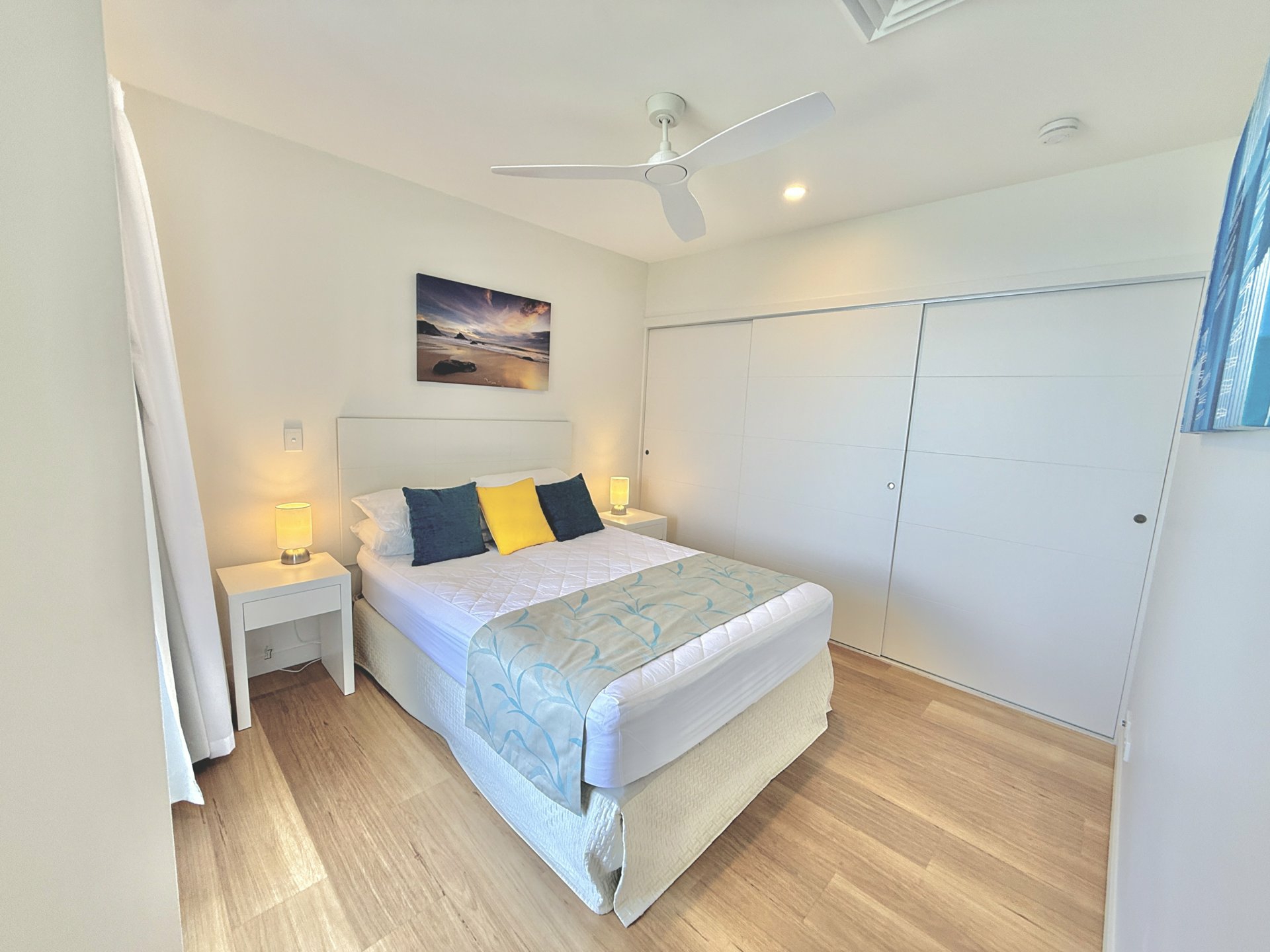 32/2B Coral Cove Apartments — photo 10 of 16