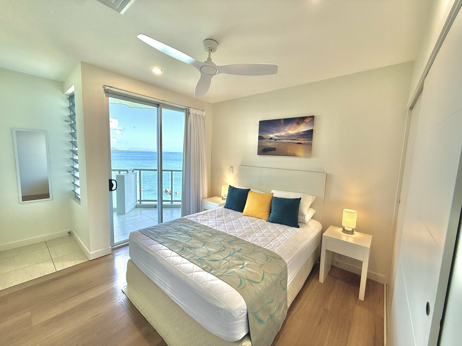 32/2B Coral Cove Apartments — photo 11 of 16