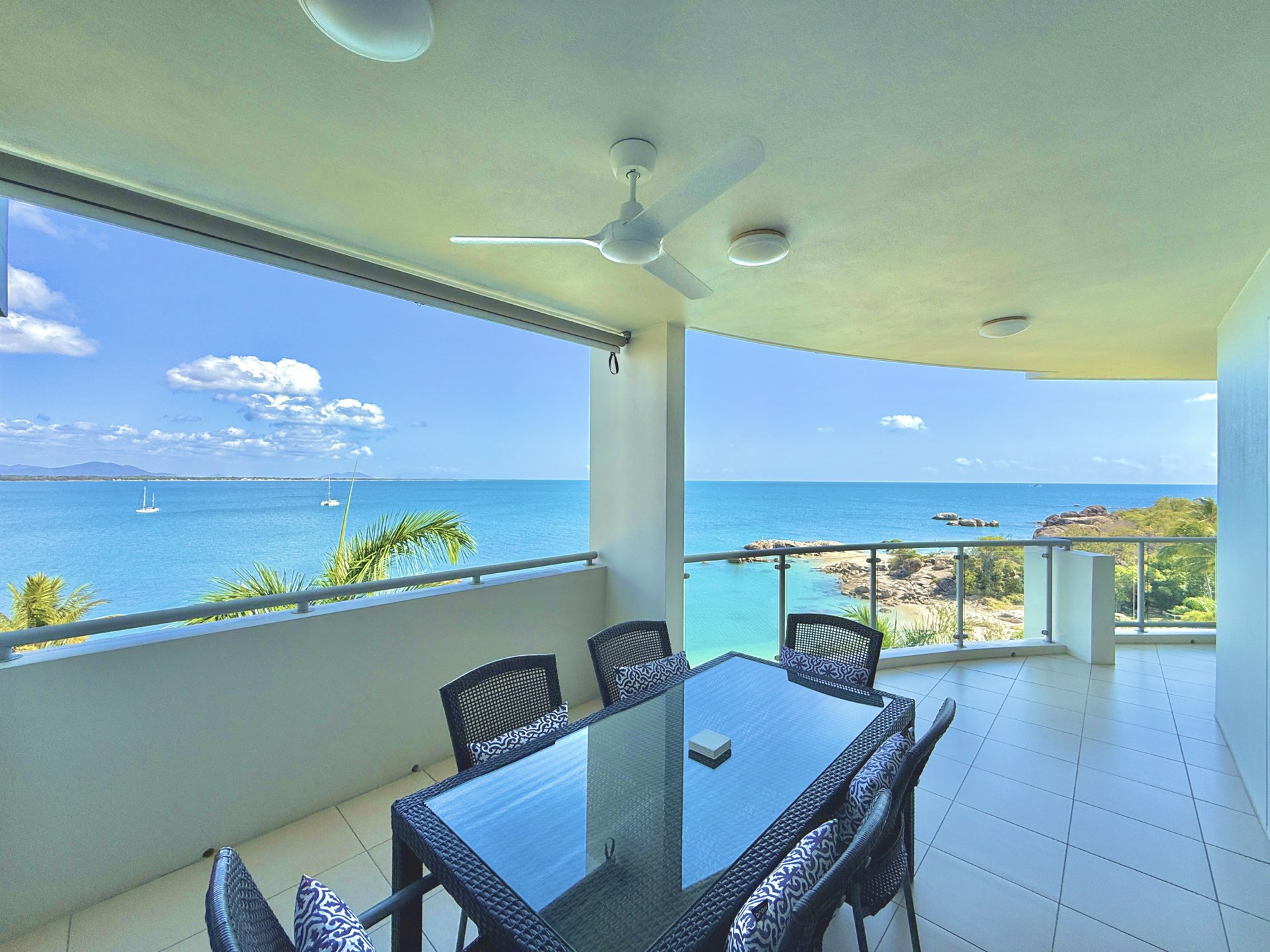 32/2B Coral Cove Apartments — photo 13 of 16