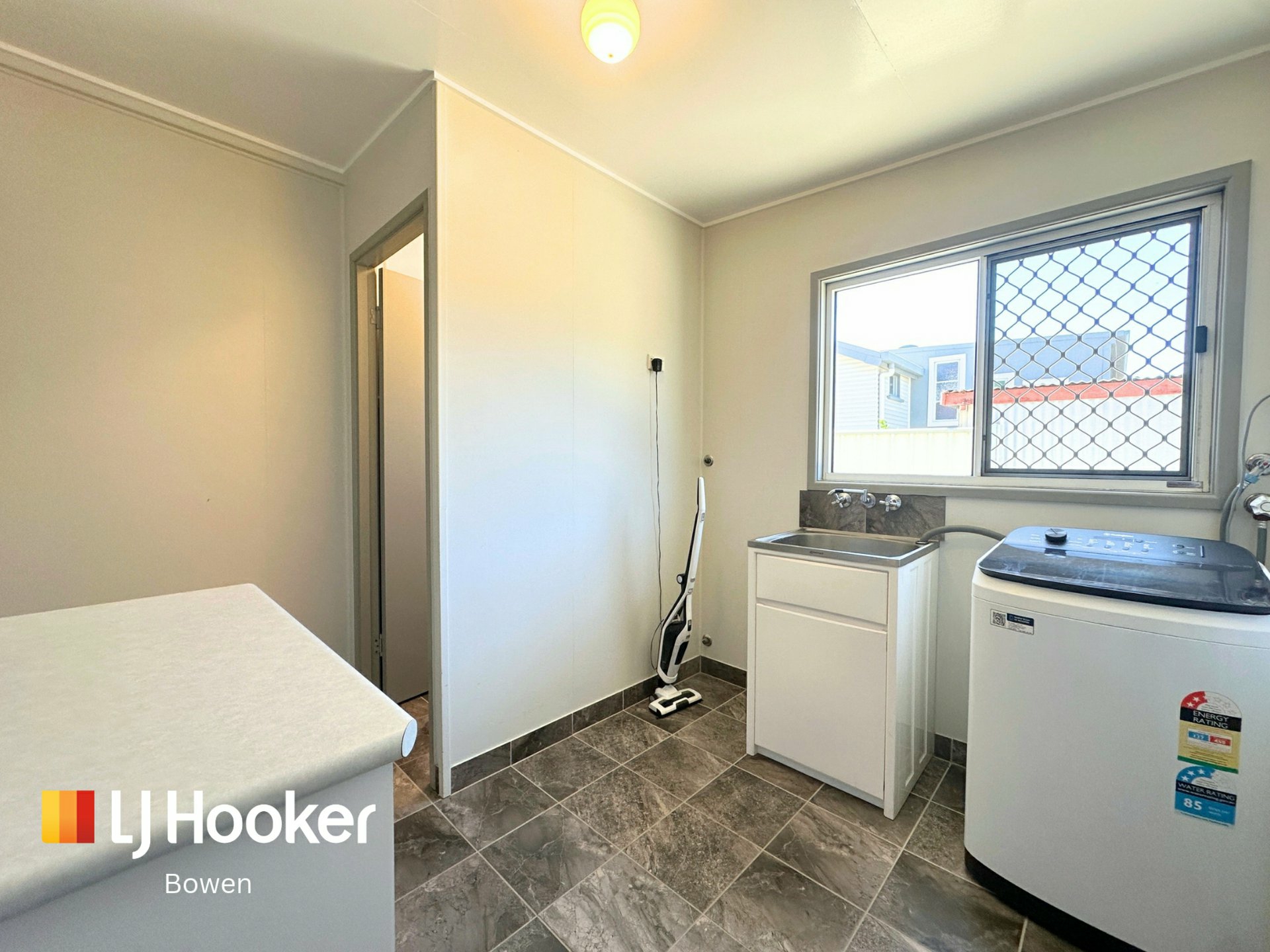 33 Livingstone Street — photo 27 of 30