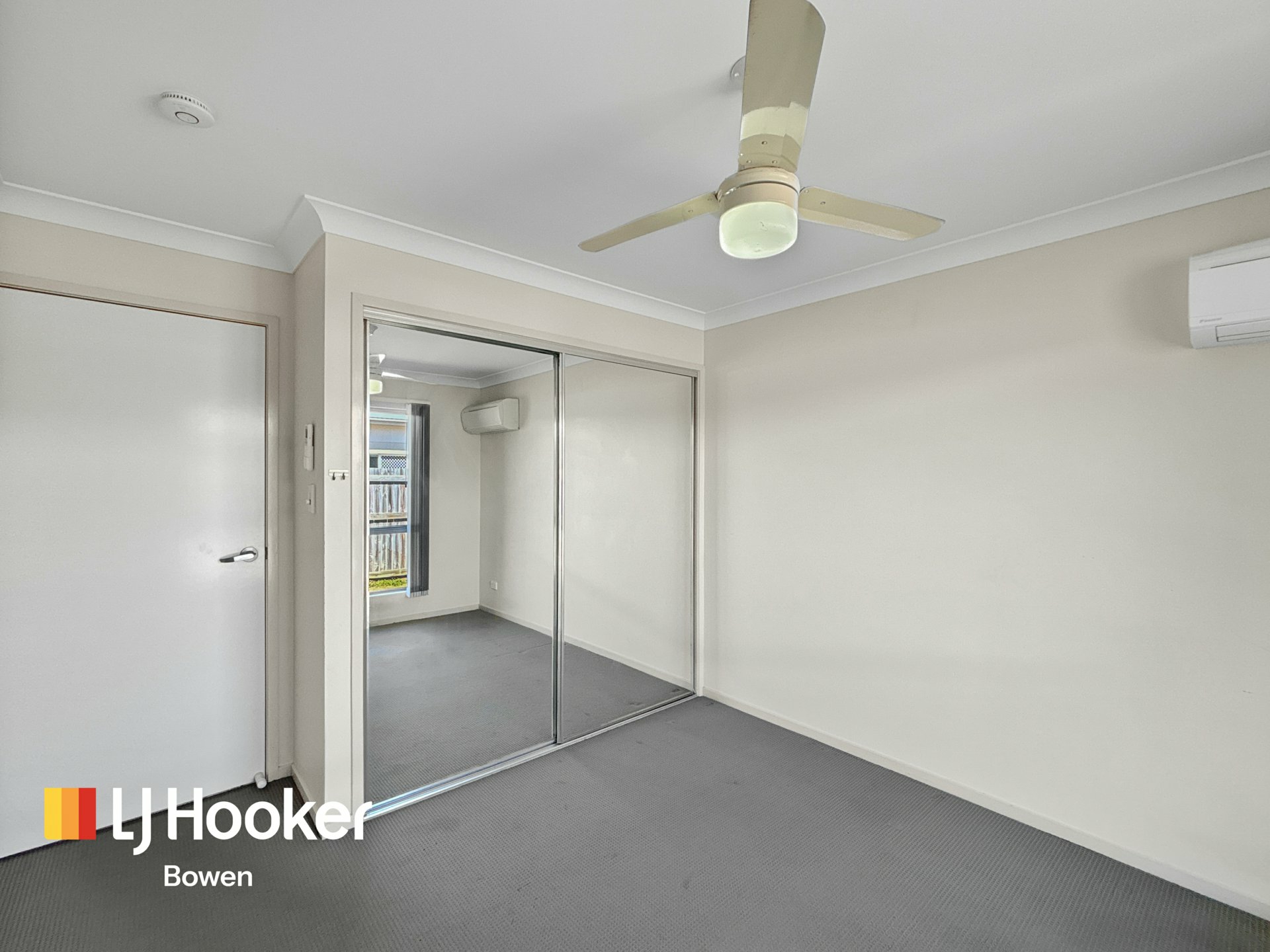 24 Sapphire Crescent — photo 12 of 22