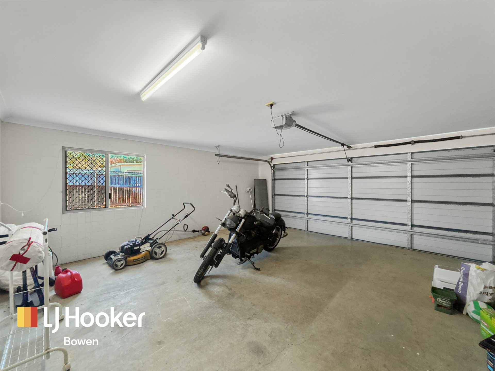 24 Sapphire Crescent — photo 20 of 22