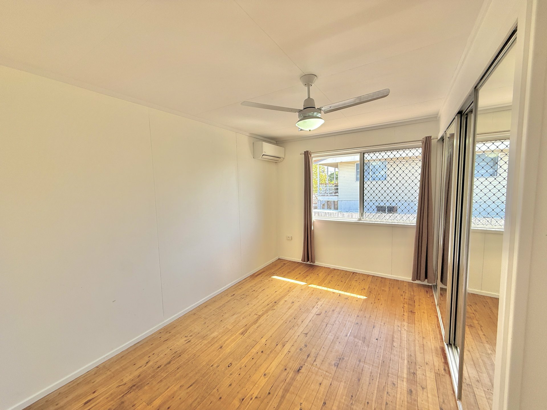 17 Rayner Street — photo 9 of 15