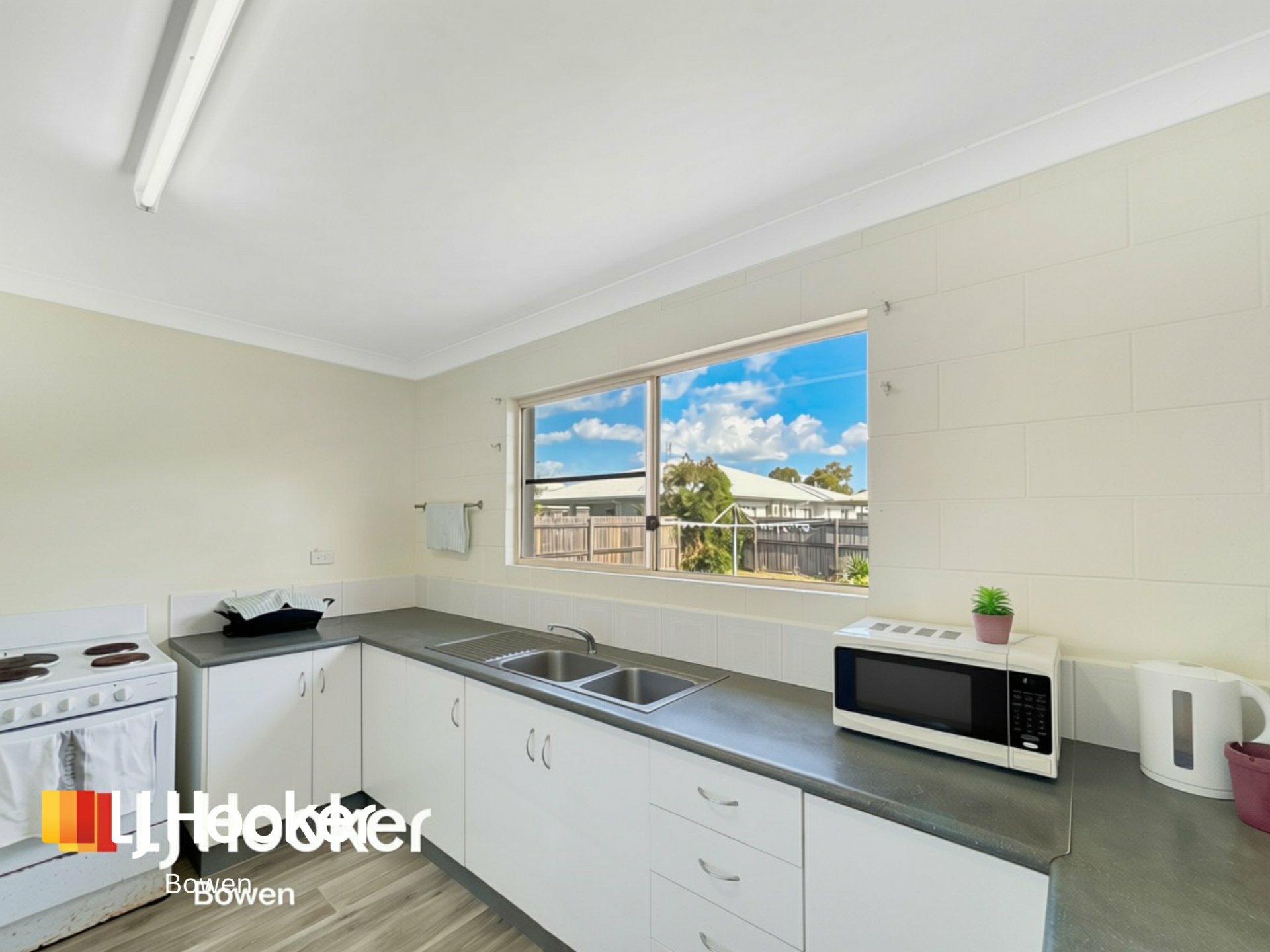 13 Oak Crescent — photo 6 of 19