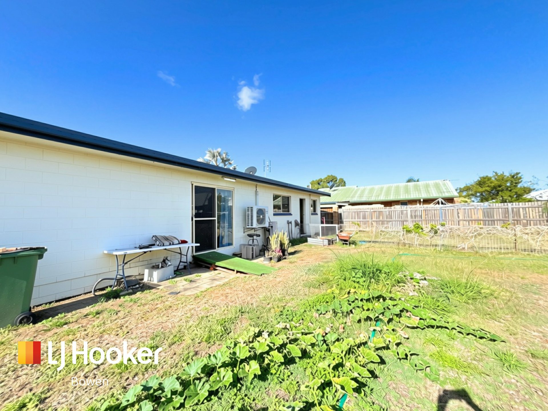 13 Oak Crescent — photo 15 of 19