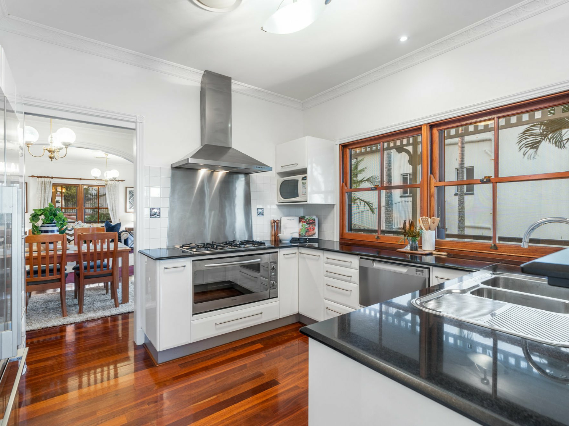 15 Rembrandt Street, CARINA