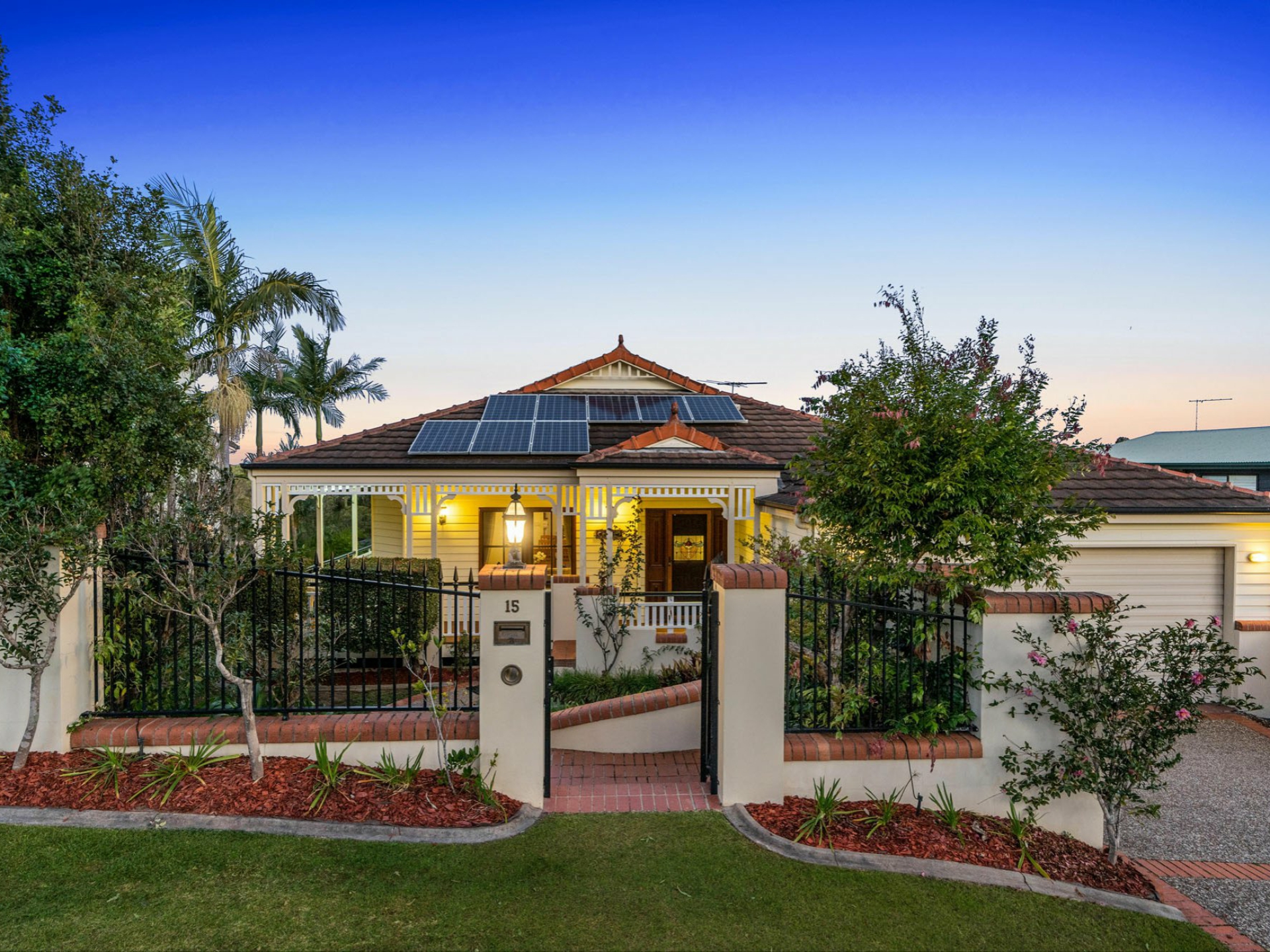 15 Rembrandt Street, CARINA