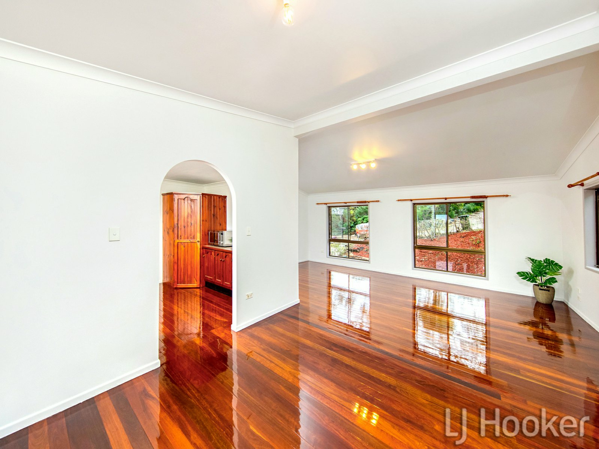 11 Rembrandt Street, CARINA