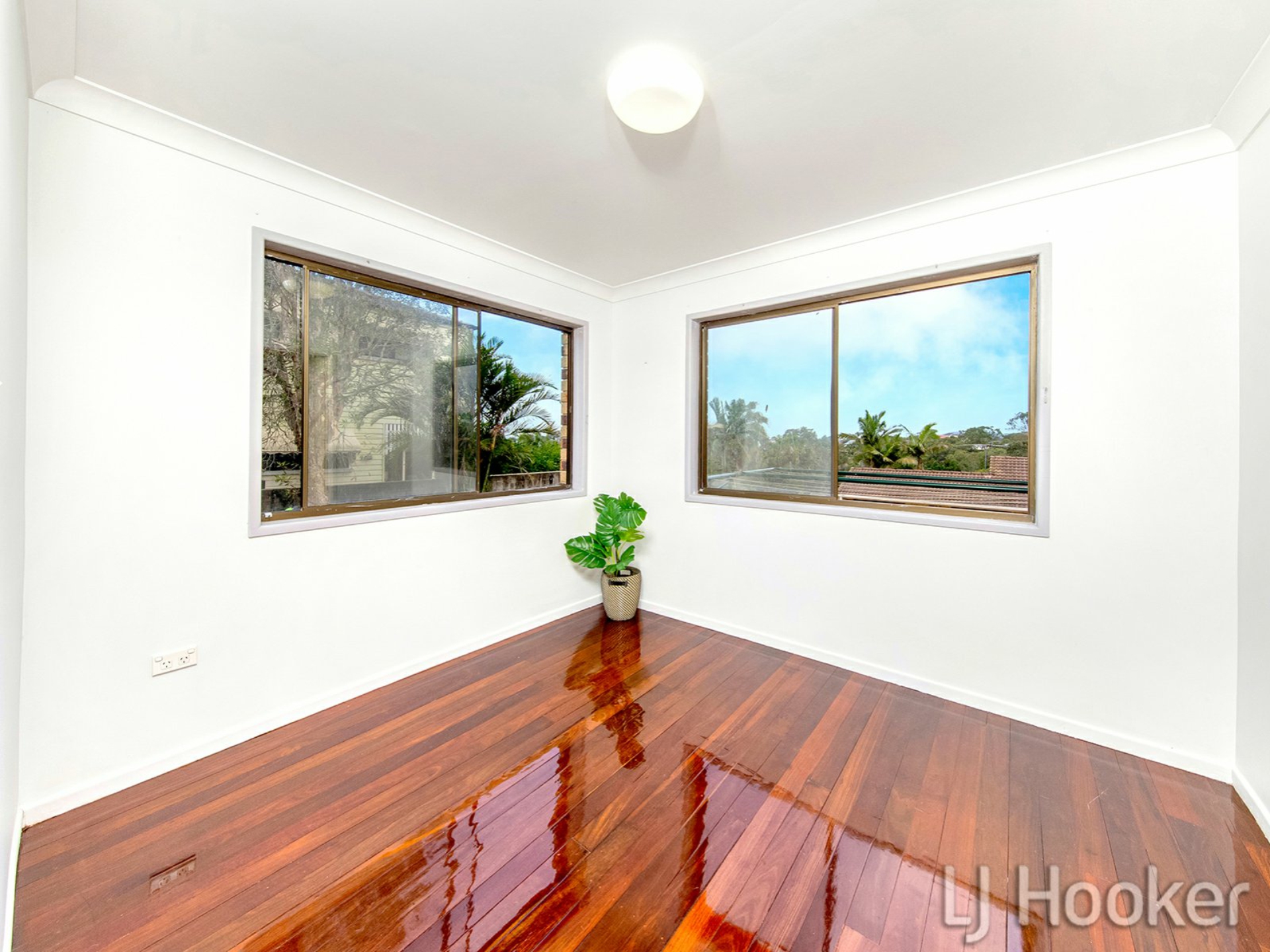 11 Rembrandt Street, CARINA