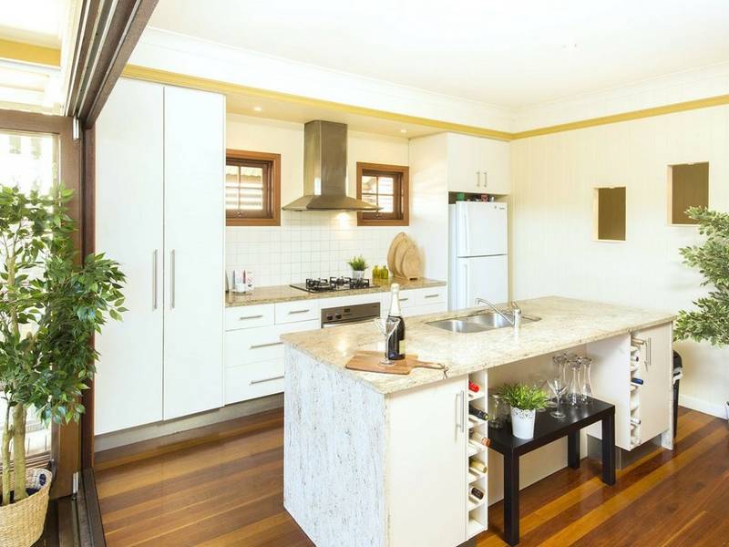 28 Redfern Street, WOOLLOONGABBA
