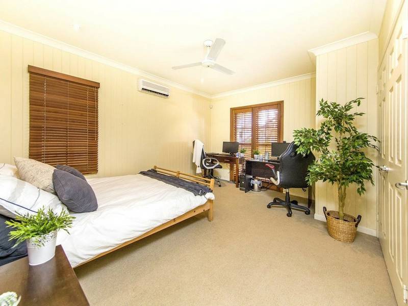 28 Redfern Street, WOOLLOONGABBA