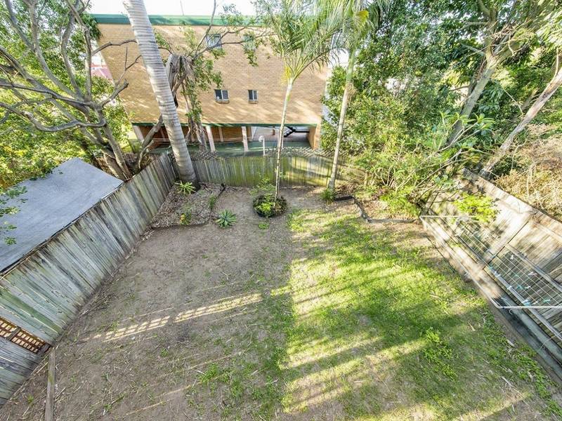 28 Redfern Street, WOOLLOONGABBA
