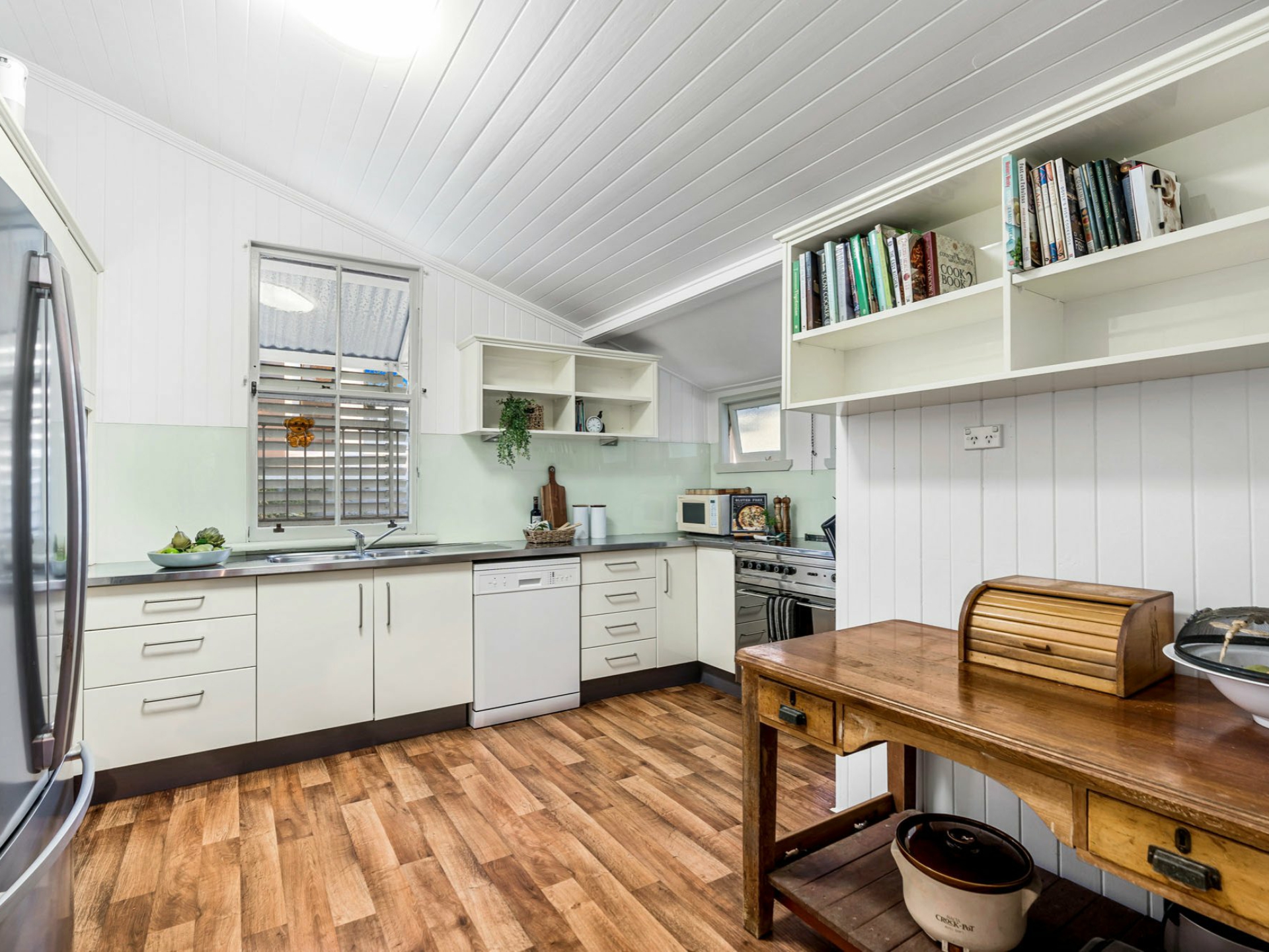 366 Hawthorne Road, HAWTHORNE