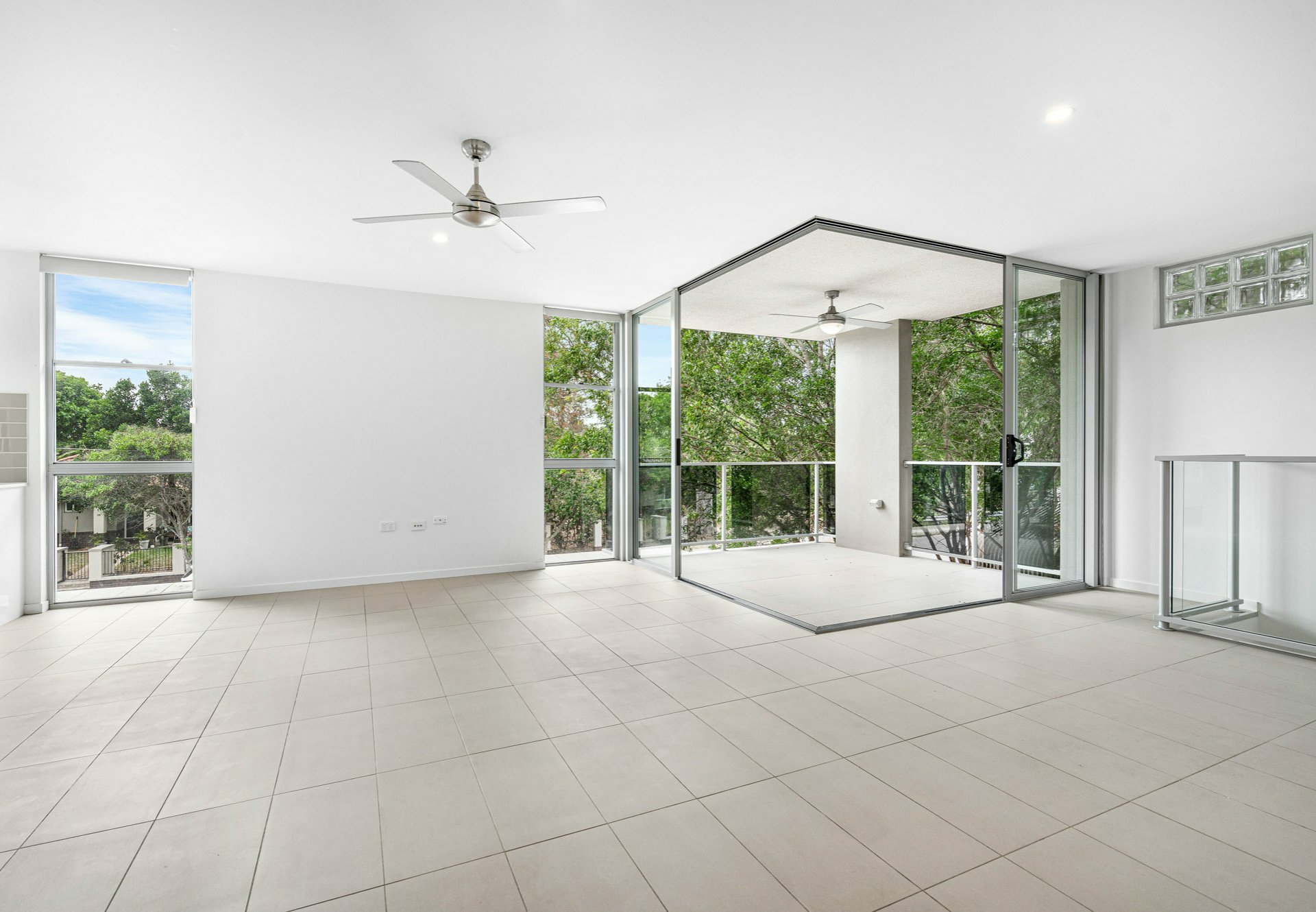 1/151 Baringa Street, MORNINGSIDE