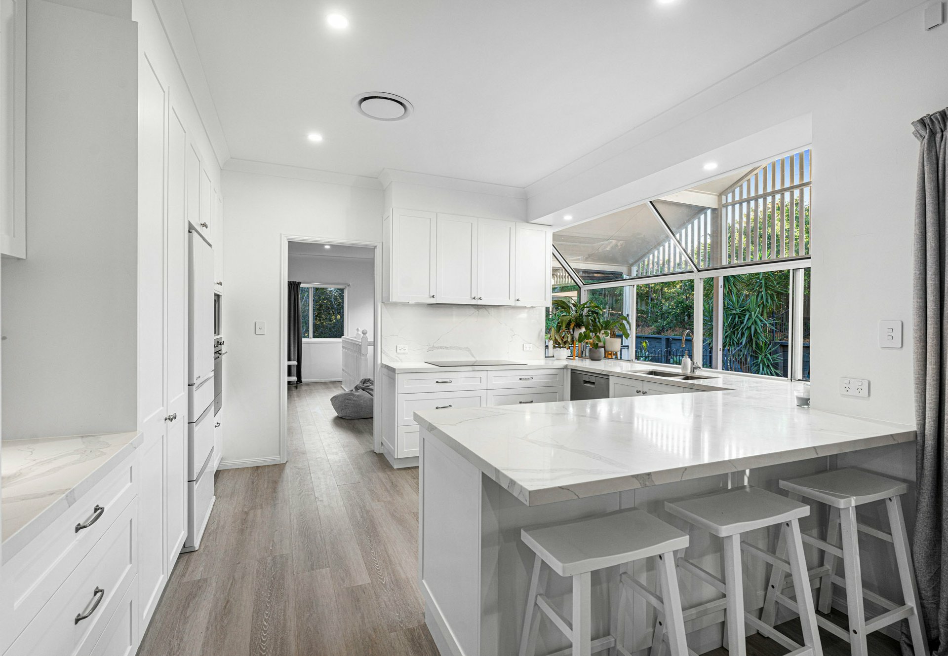 11 Leilani Court, CARINA