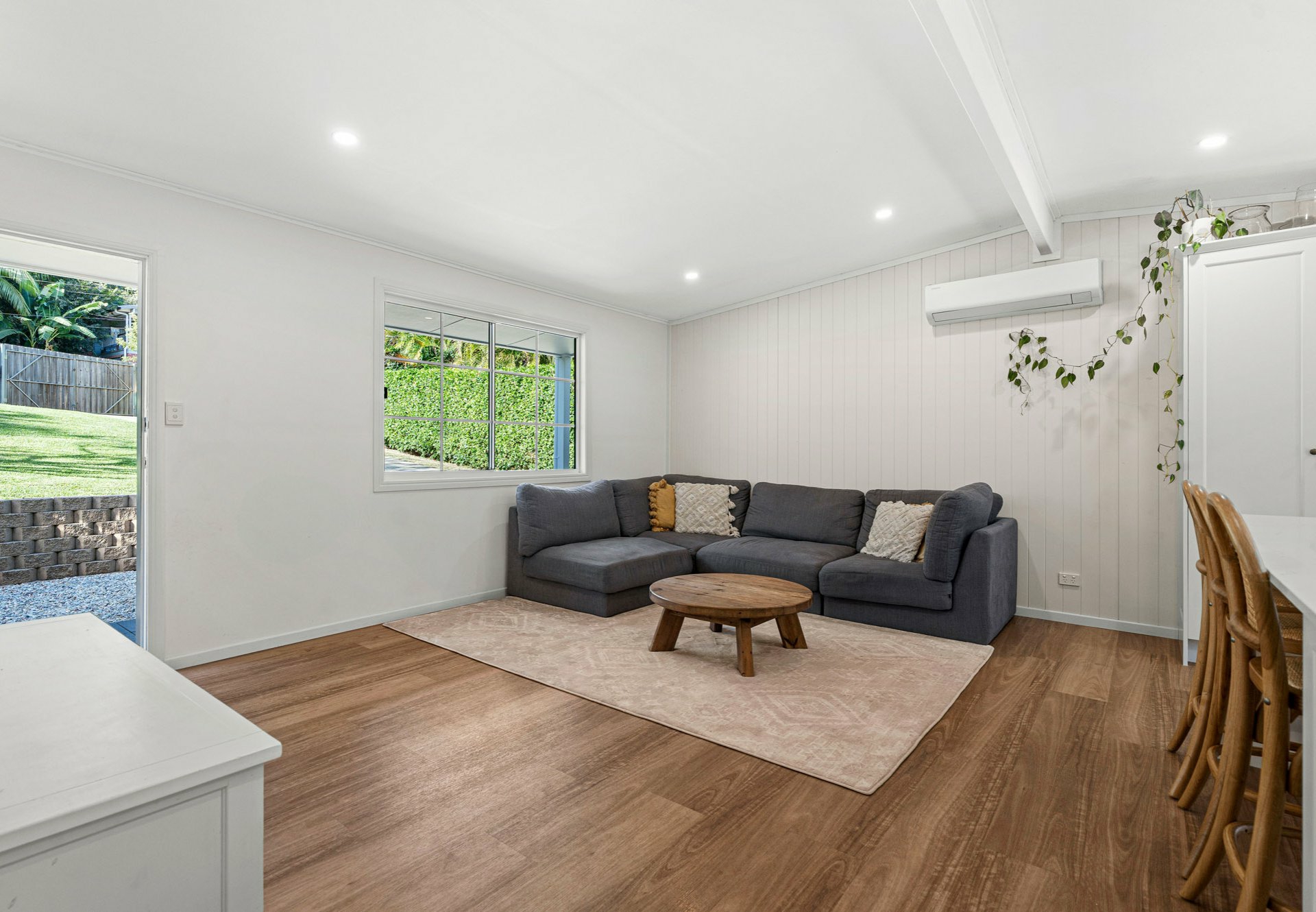 32 Beacon Drive — photo 6 of 16