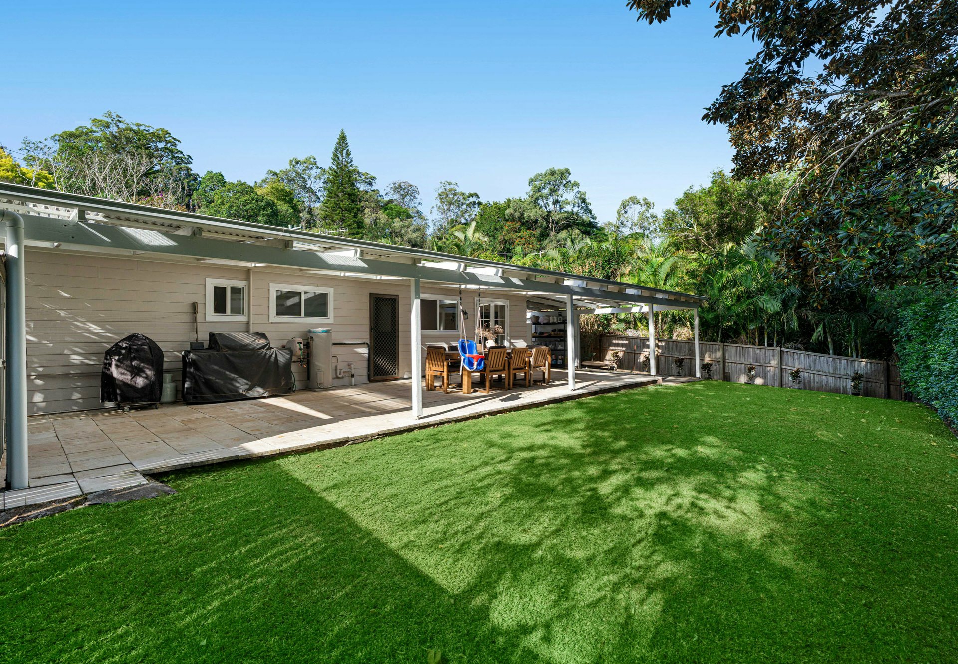32 Beacon Drive — photo 11 of 16