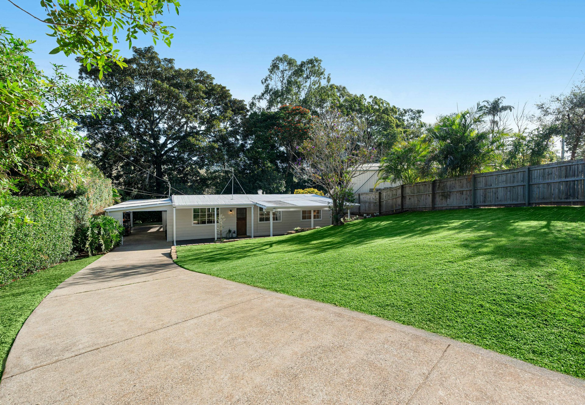 32 Beacon Drive — photo 15 of 16