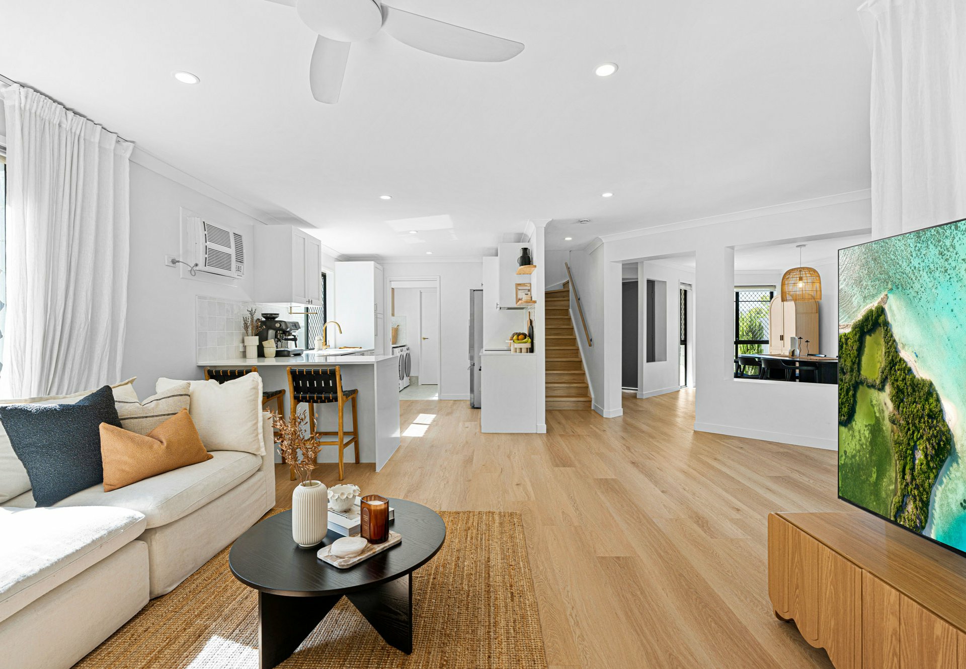 27 Macedon Street — photo 3 of 23