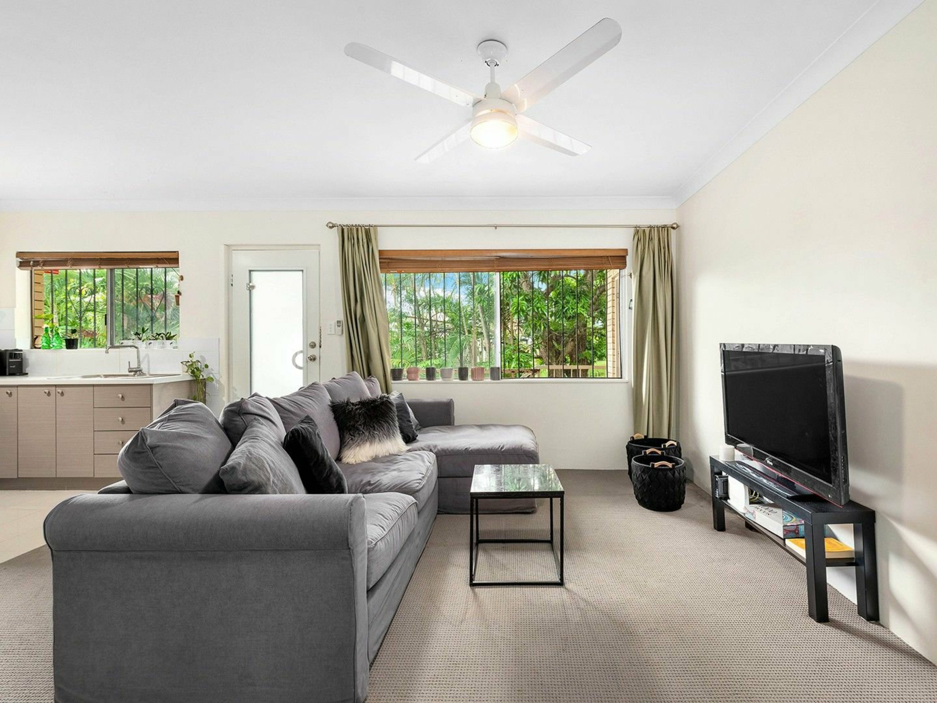 4/54 Mansfield Street — photo 5 of 11