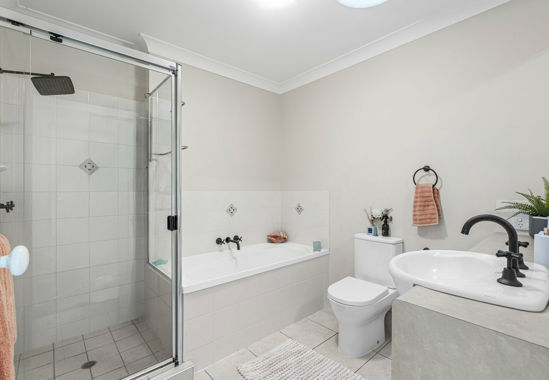 3 Graven Street — photo 14 of 17