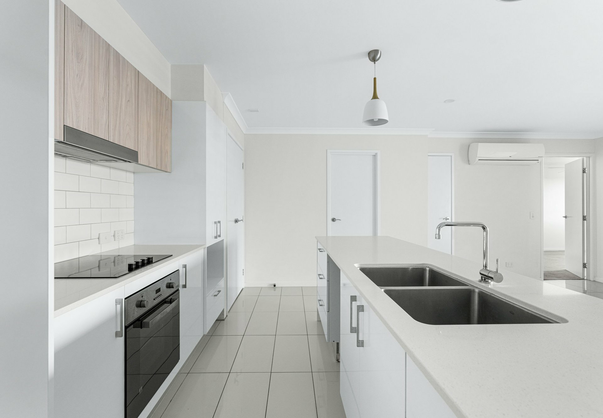 44-46 Rawlinson Street — photo 5 of 13
