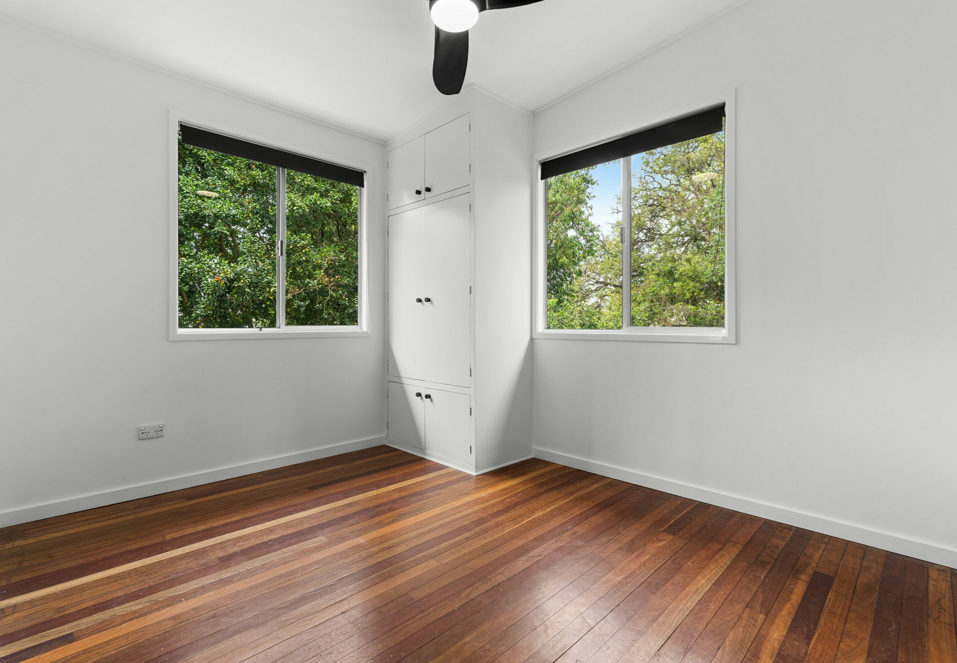 77 Woodanga Street — photo 10 of 17