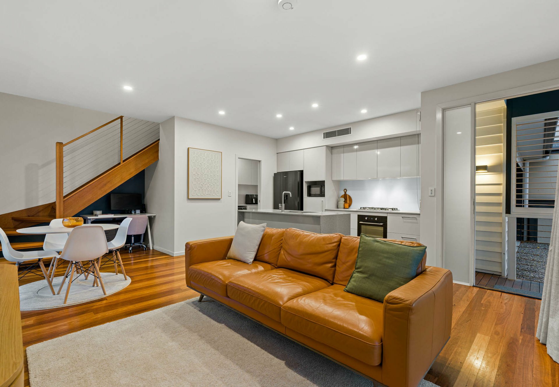 4/42 Jamieson Street — photo 2 of 19