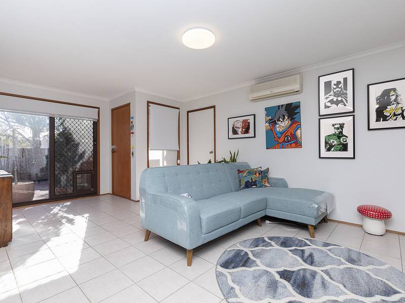 11/21 Alsop Close, PHILLIP