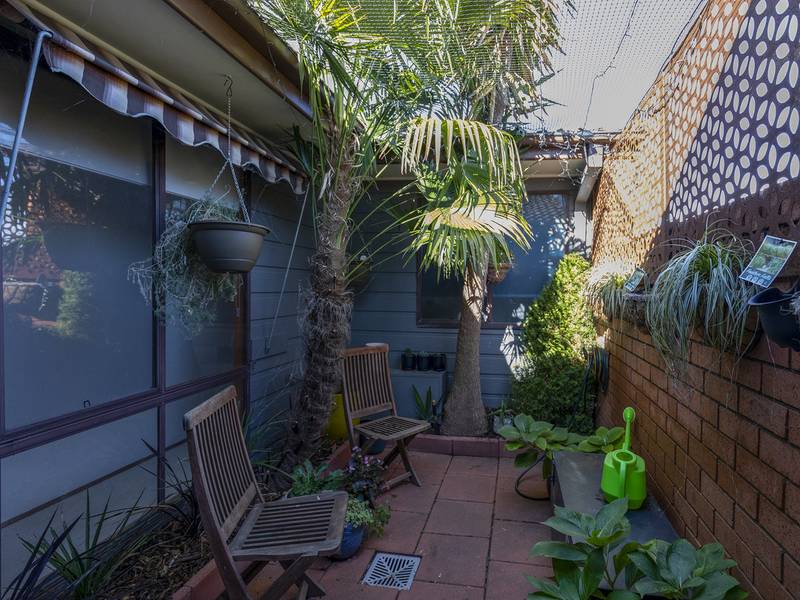 11/21 Alsop Close, PHILLIP