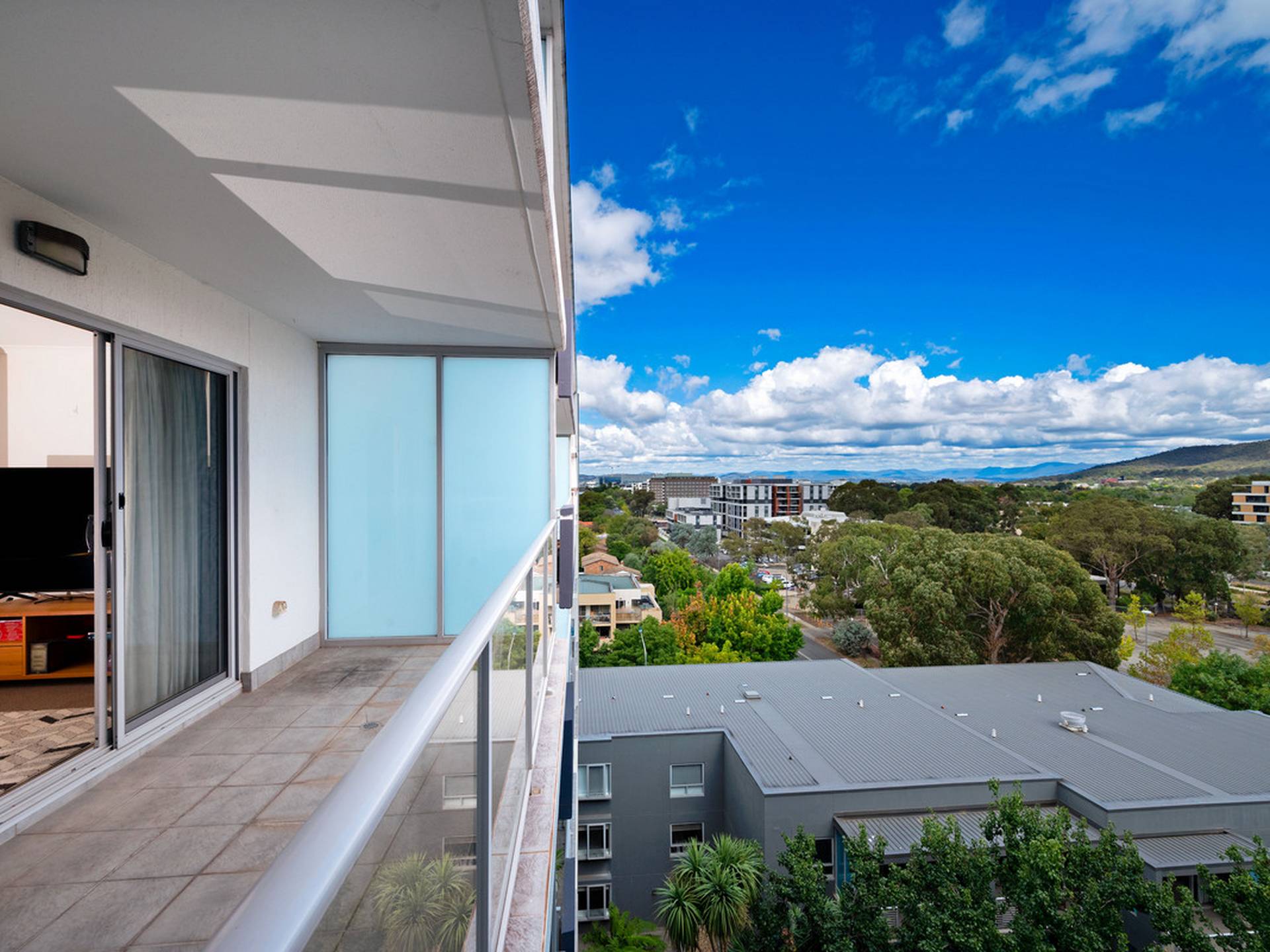 817/17 Dooring Street, BRADDON