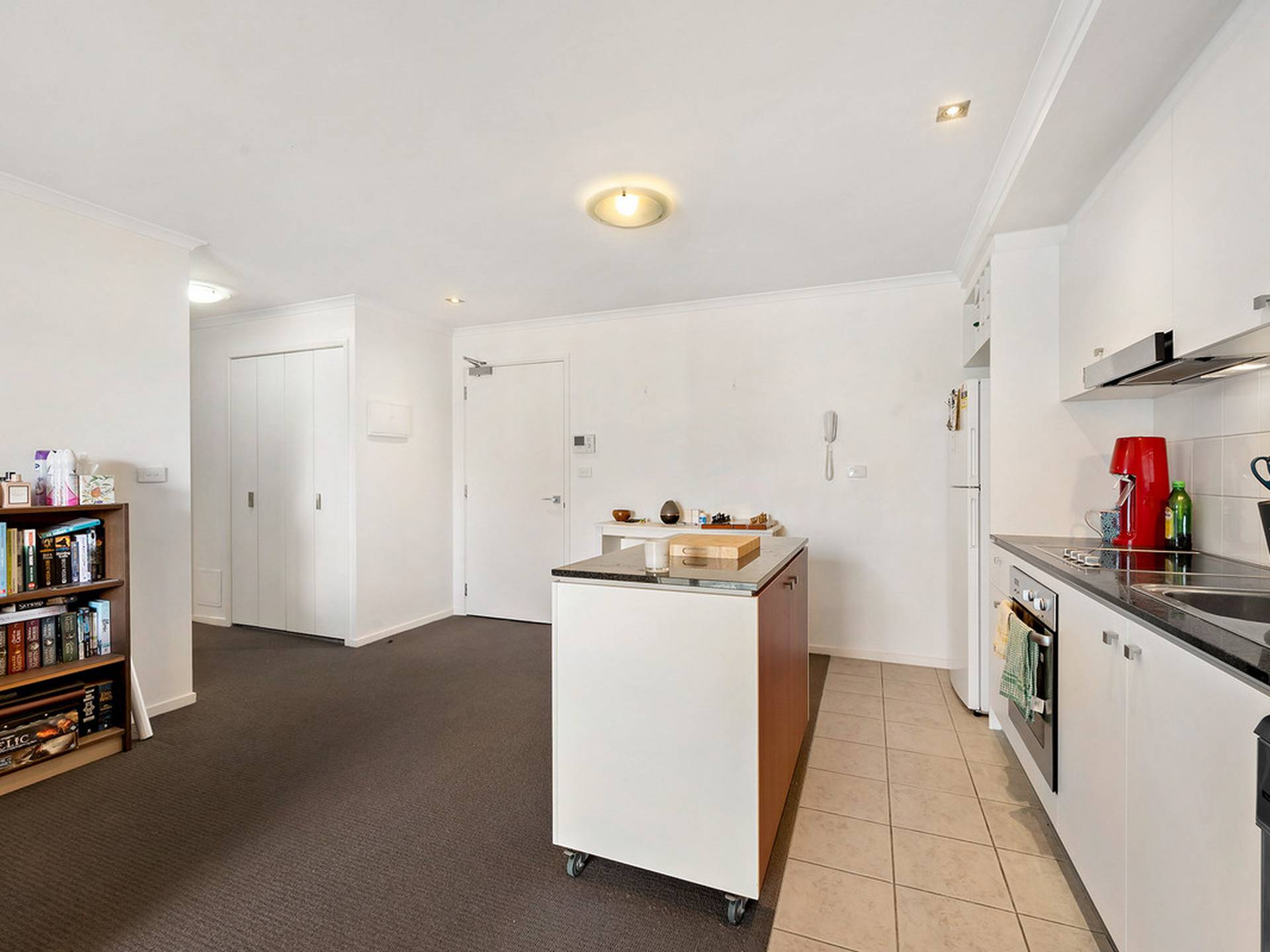 817/17 Dooring Street, BRADDON