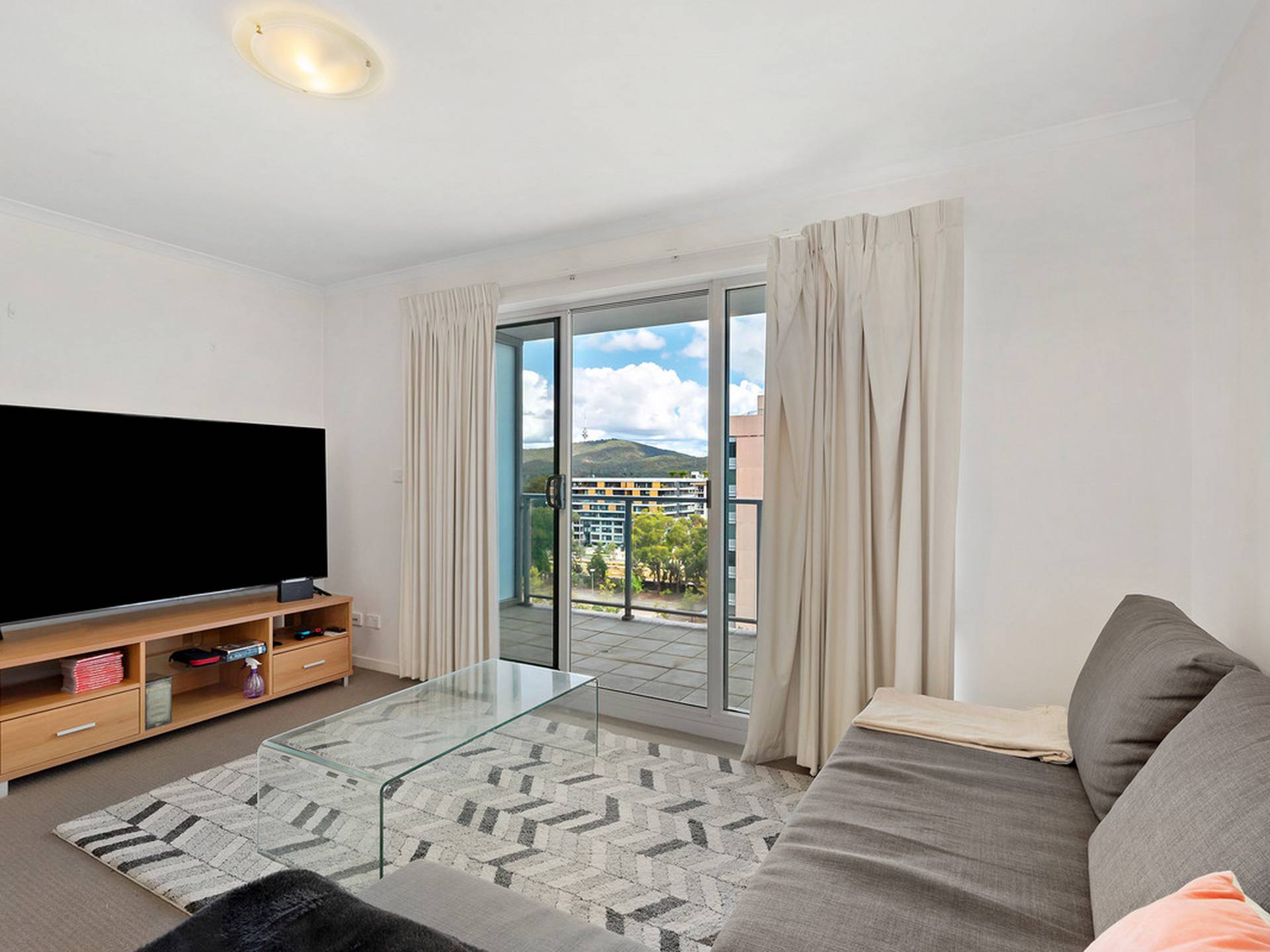 817/17 Dooring Street, BRADDON