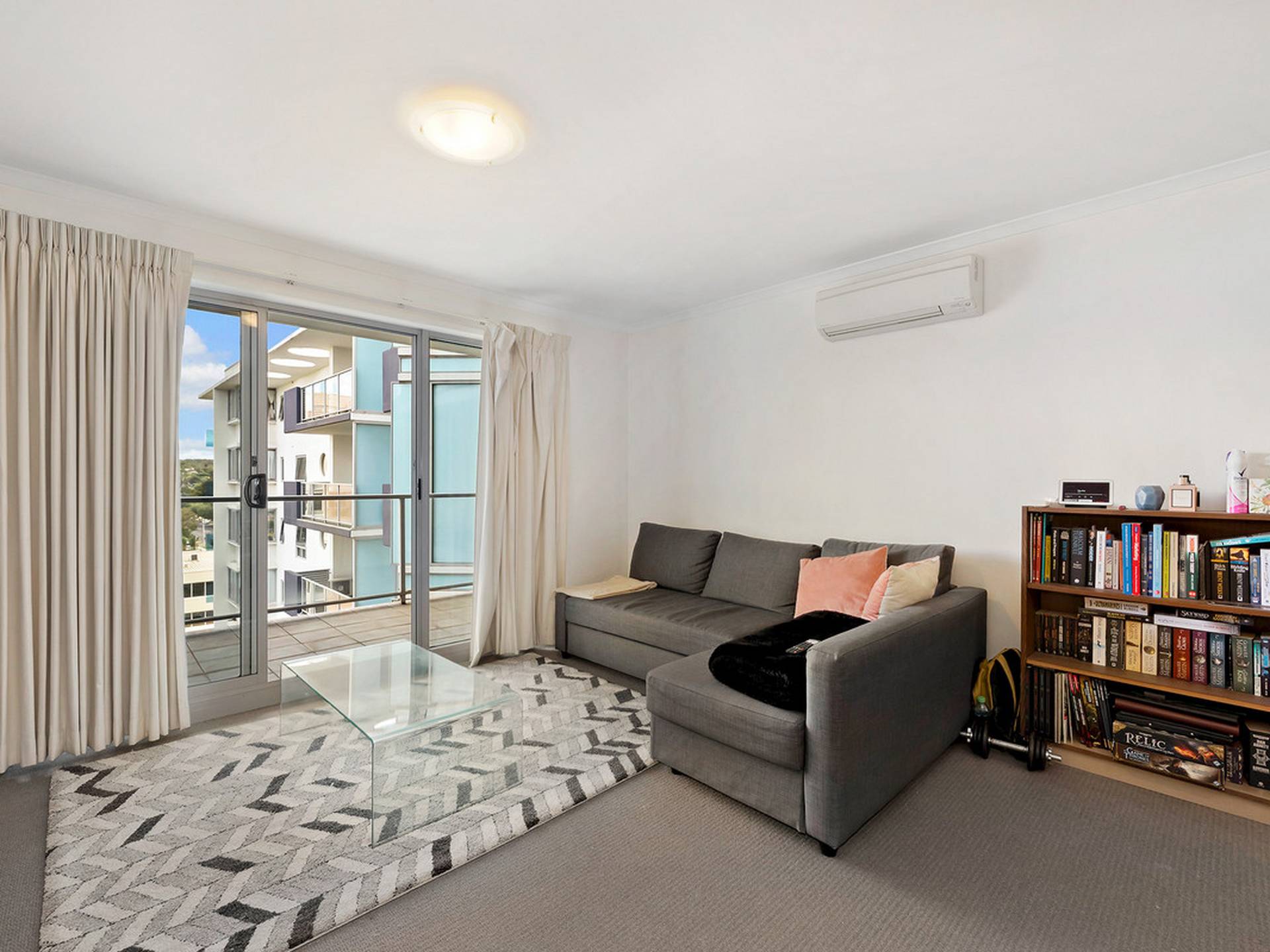 817/17 Dooring Street, BRADDON