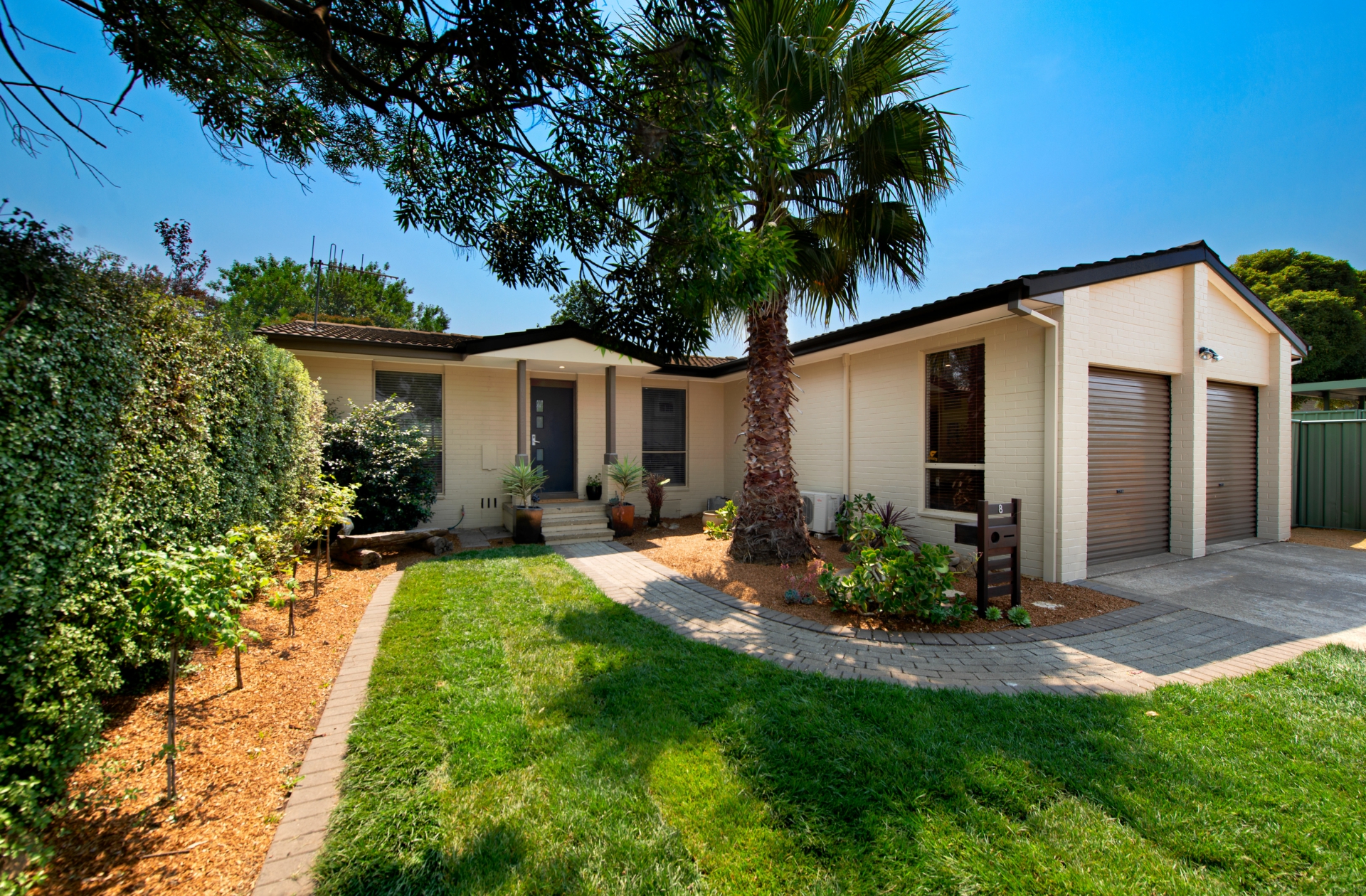 8 Carss Place Charnwood ACT