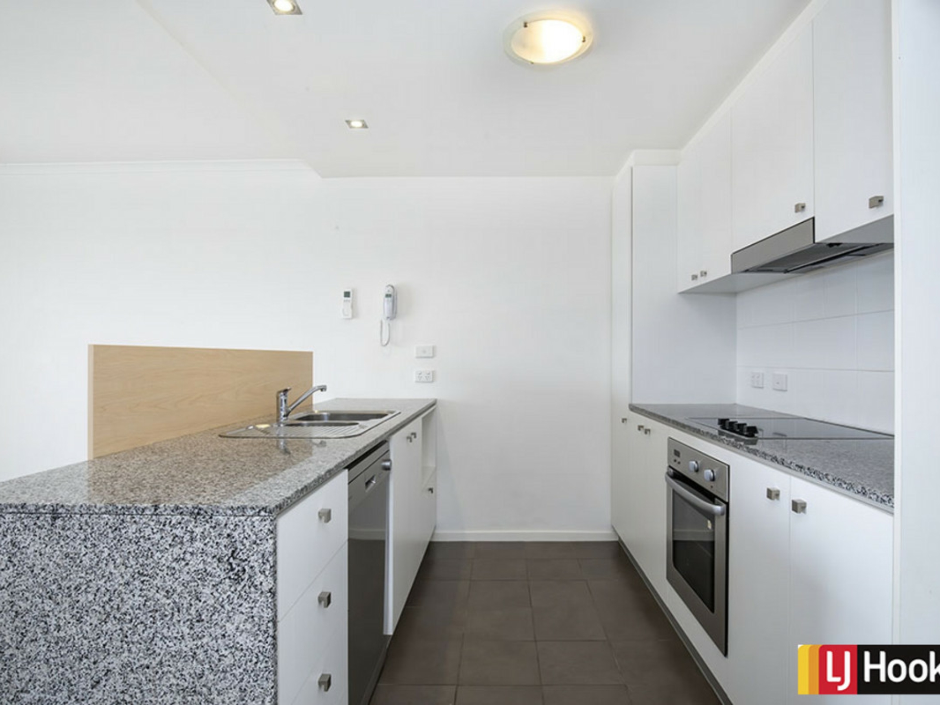 907/17 Dooring Street, BRADDON