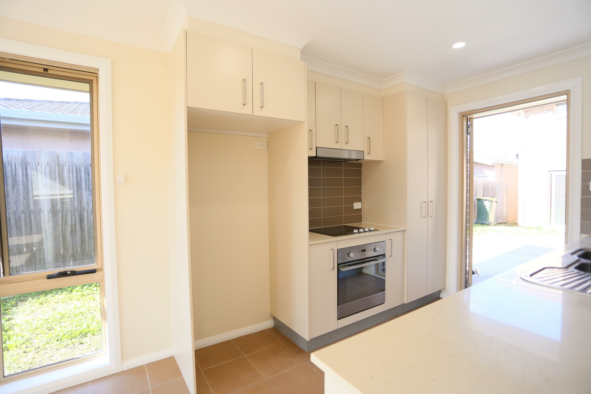 1/2 Kylie Tennant Street, FRANKLIN