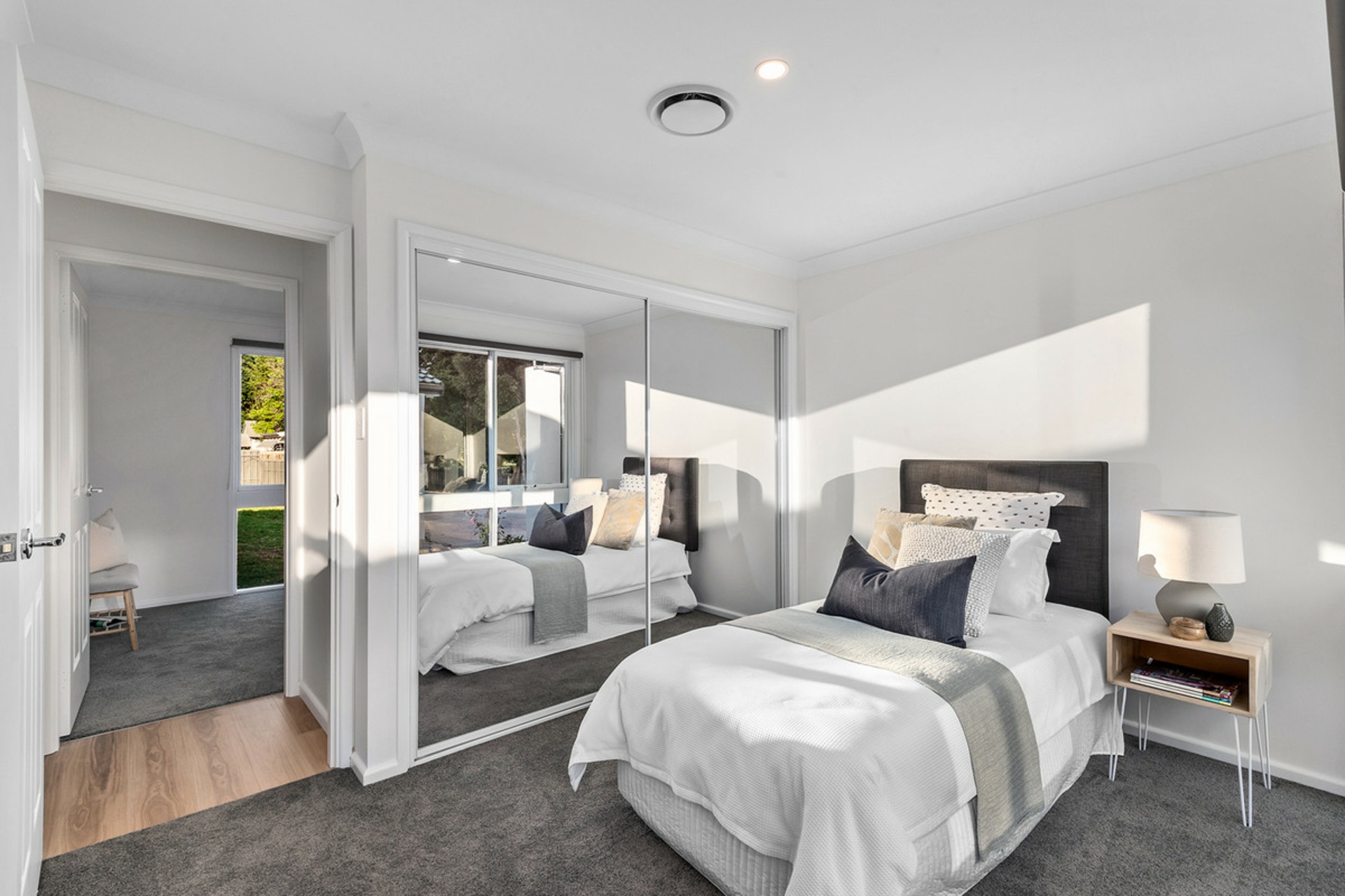 4 Gibbes Street, HALL