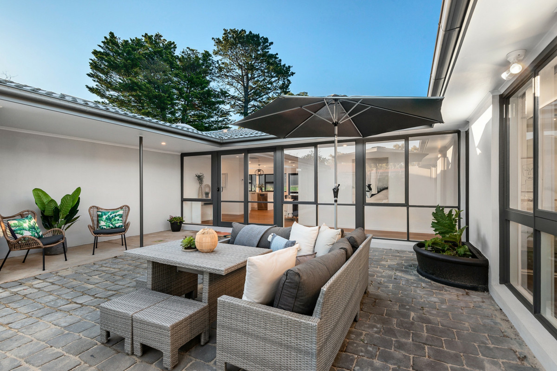 4 Gibbes Street, HALL