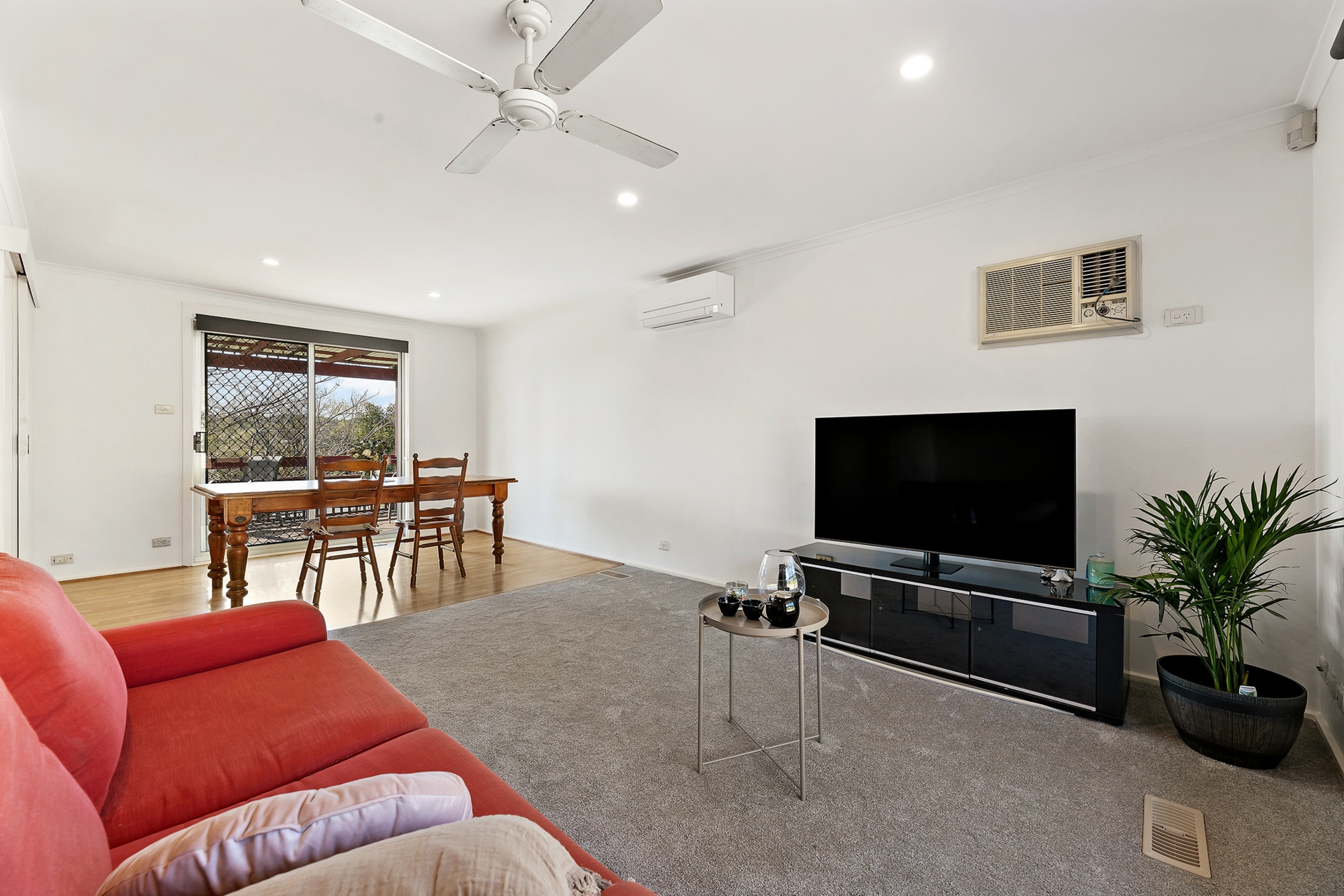 136 Chuculba Crescent, GIRALANG