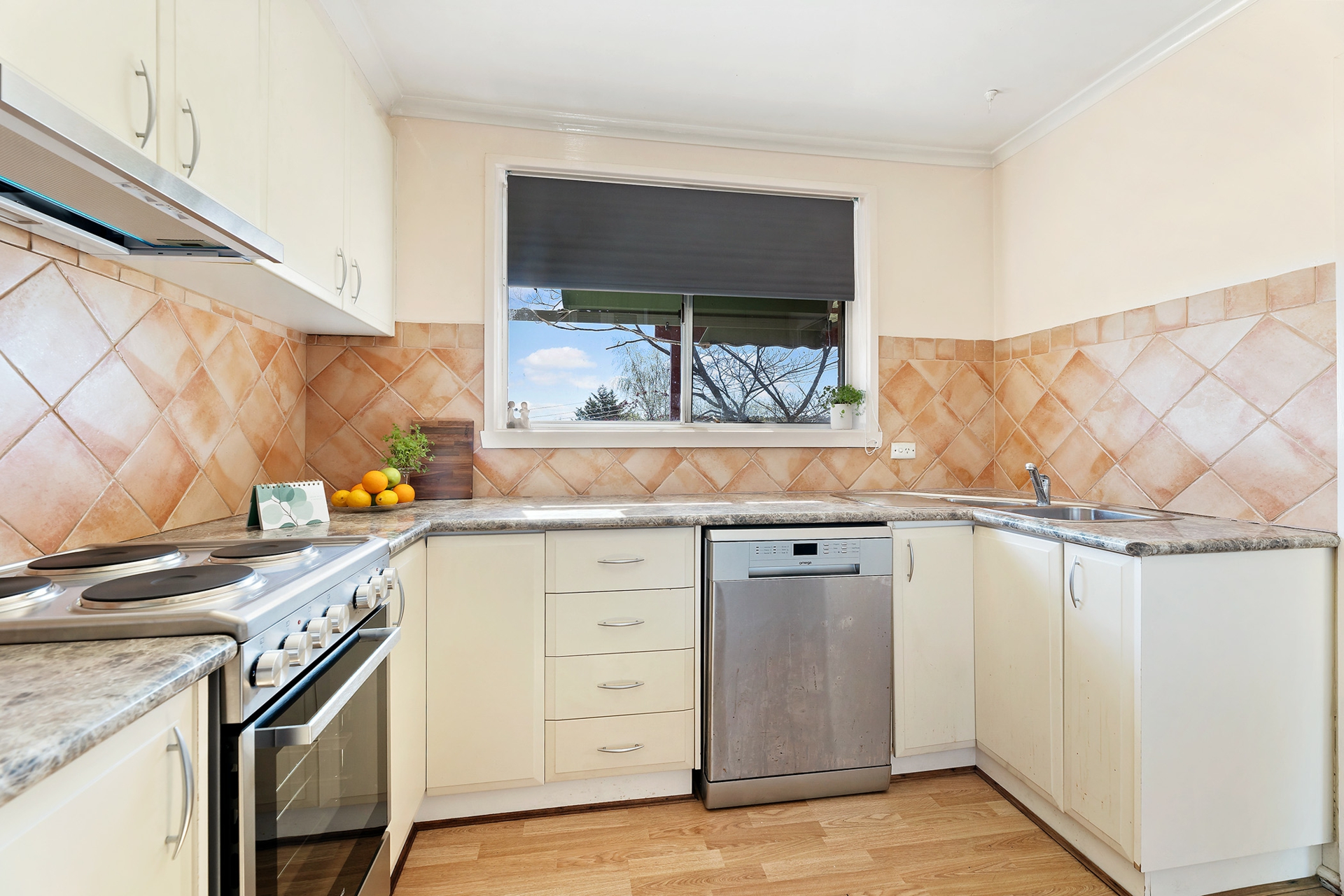 136 Chuculba Crescent, GIRALANG