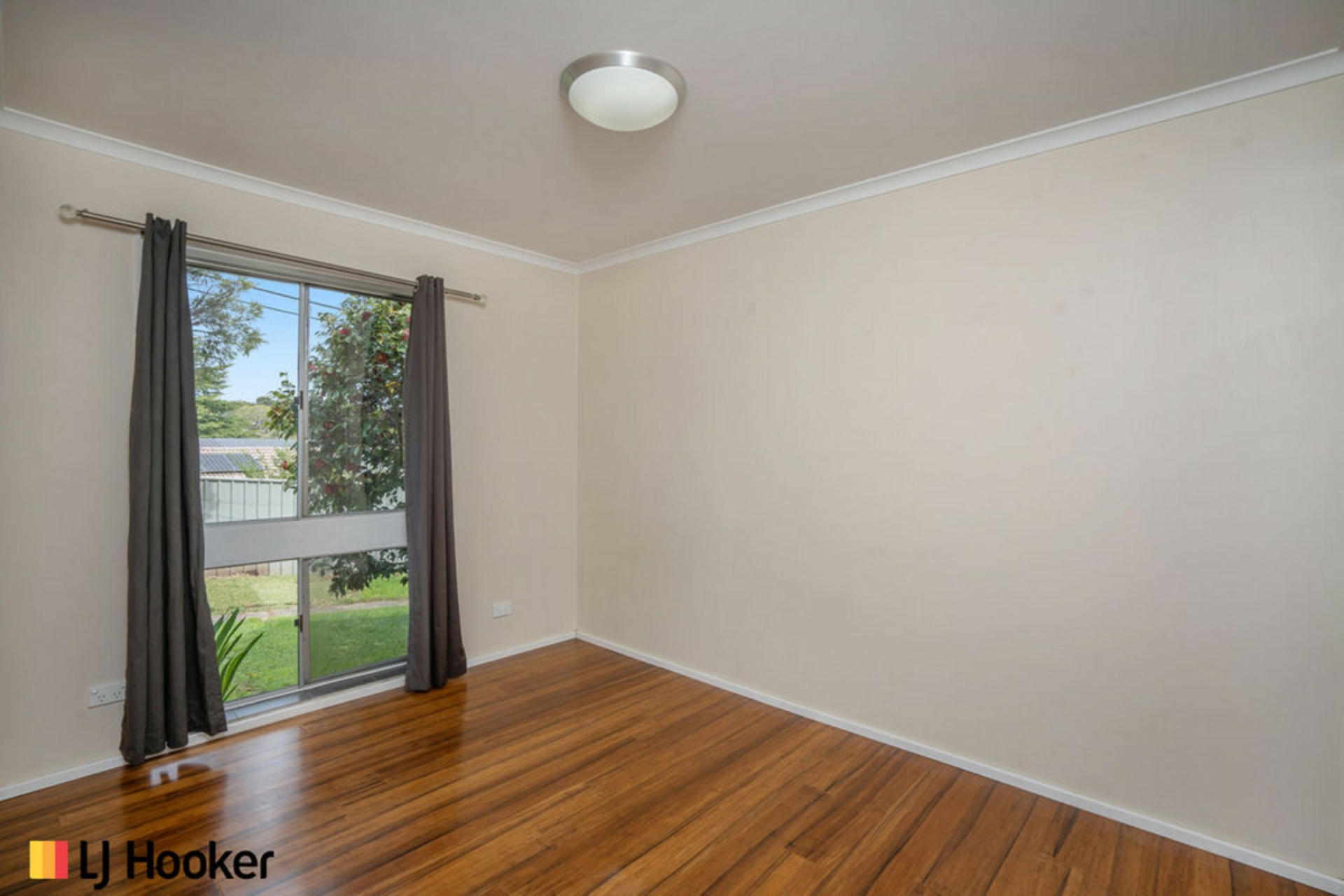 5 Lupus Place, GIRALANG