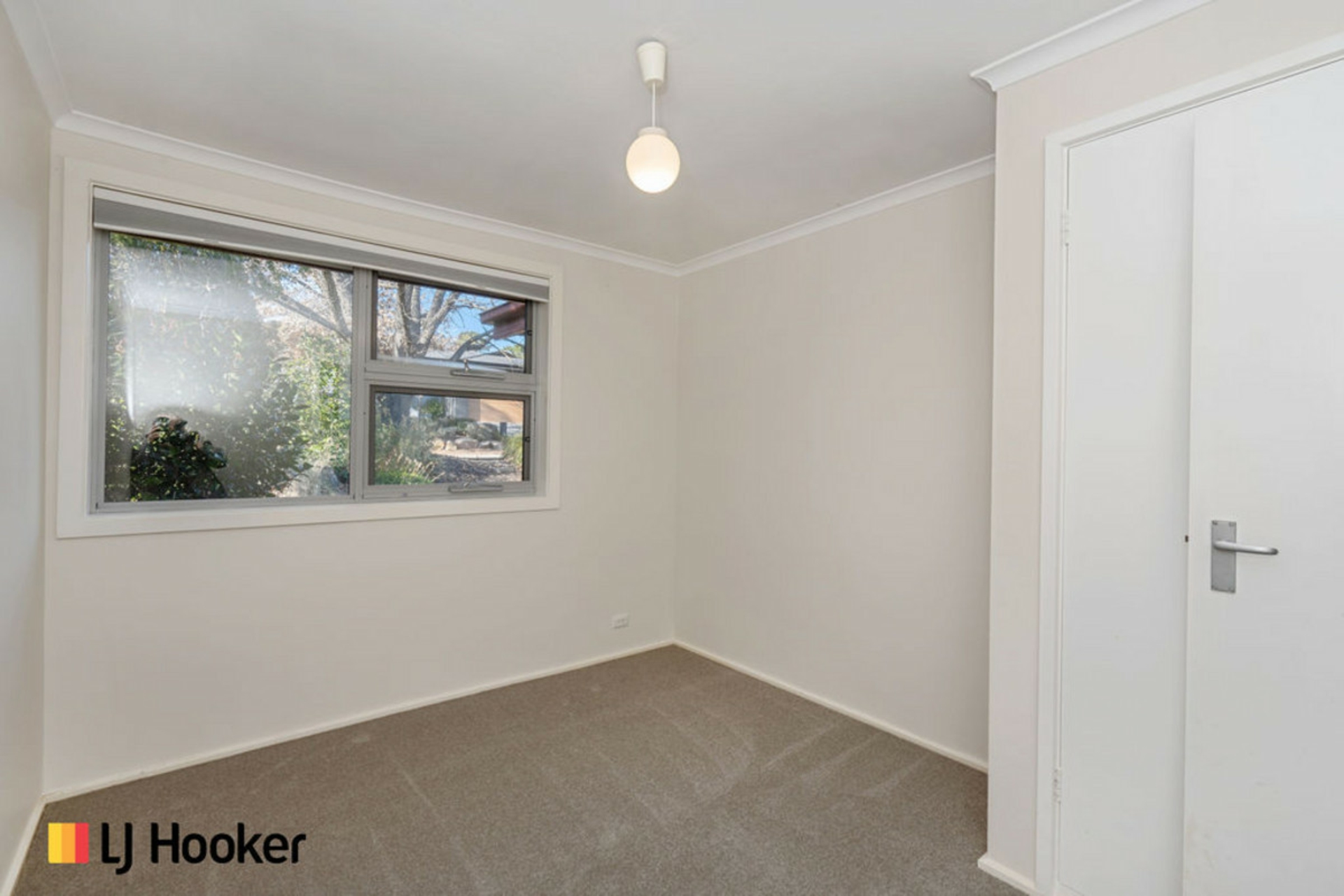 4 Phoenix Place, GIRALANG